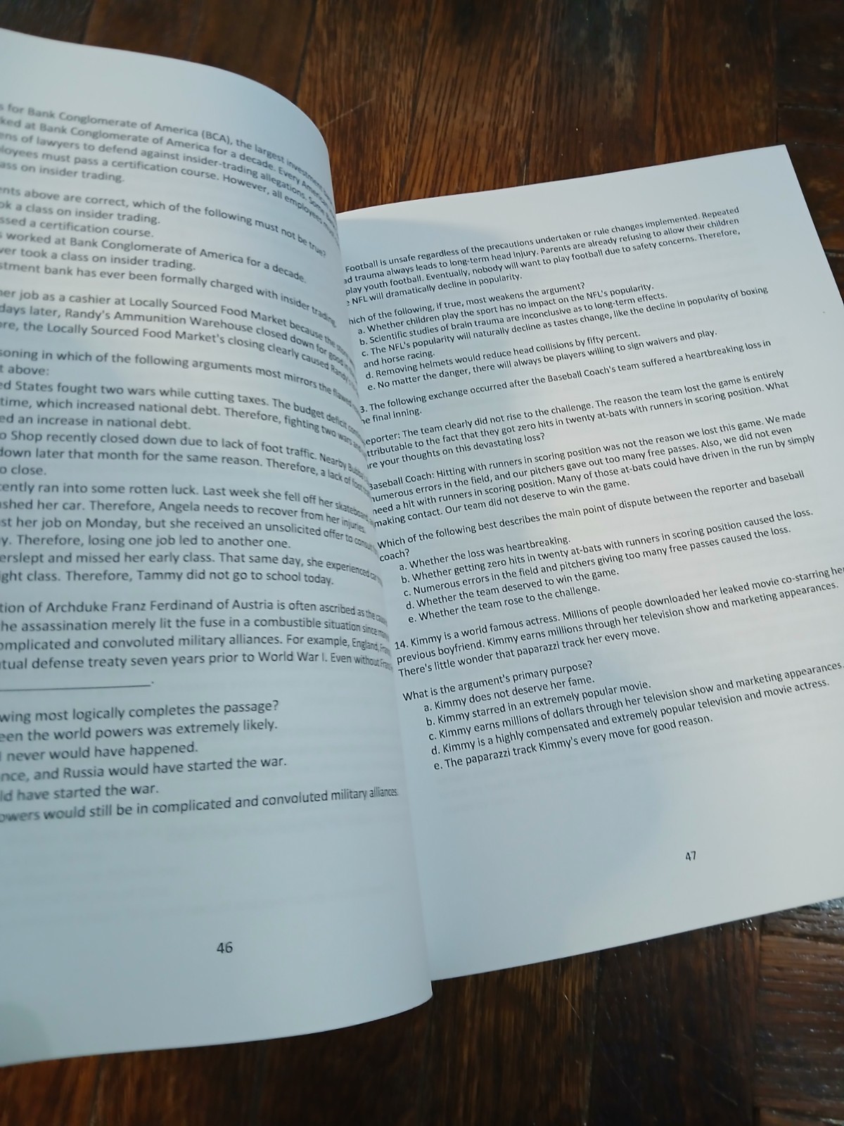LSAT Prep Book : Study Guide and Practice Test Questions for the Law School…