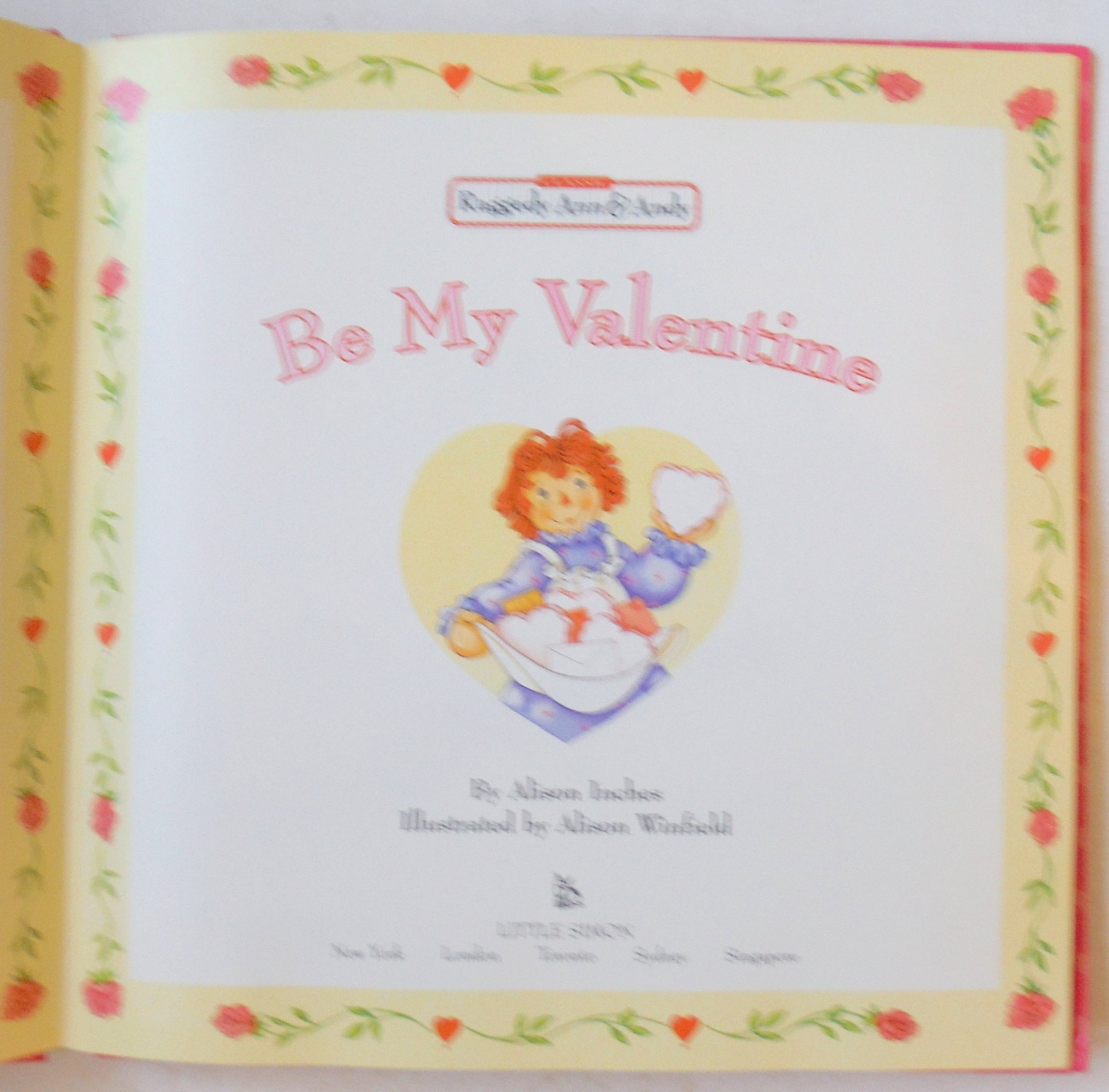Raggedy Ann & Andy Be My Valentine Book Valentines Game Alison Inches P8149