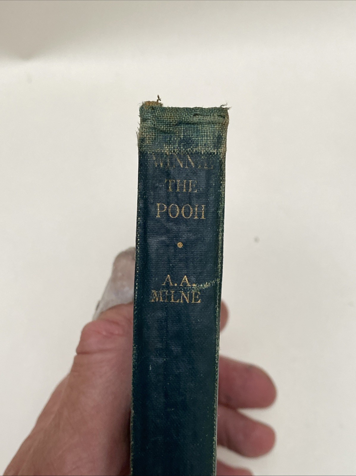 A A Milne / E H Shepard – Winnie The Pooh – 1st/1st 1926 Methuen A/F