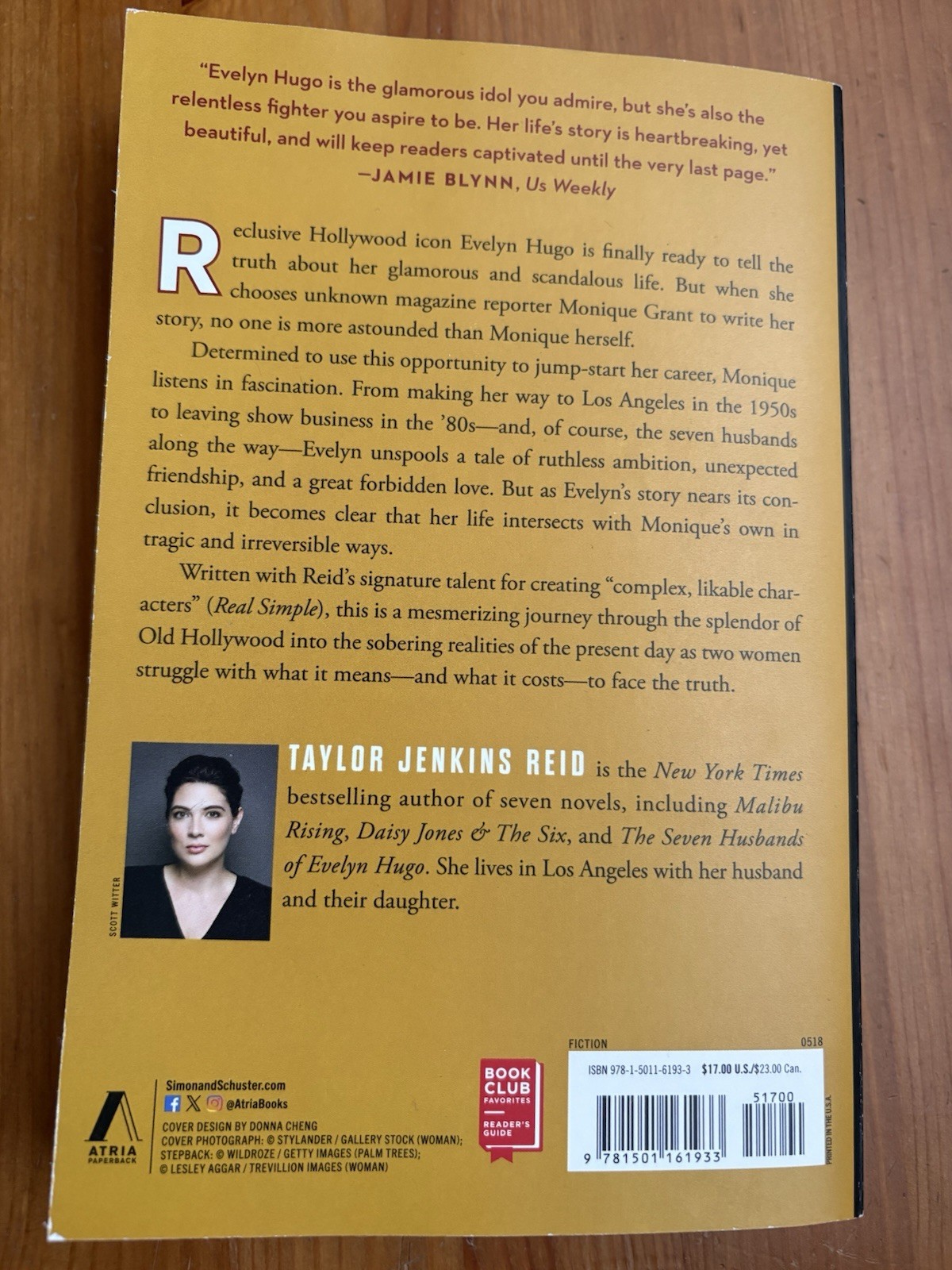 NEW~THE SEVEN HUSBANDS OF EVELYN HUGO~BY TAYLOR JENKINS REID~PBK