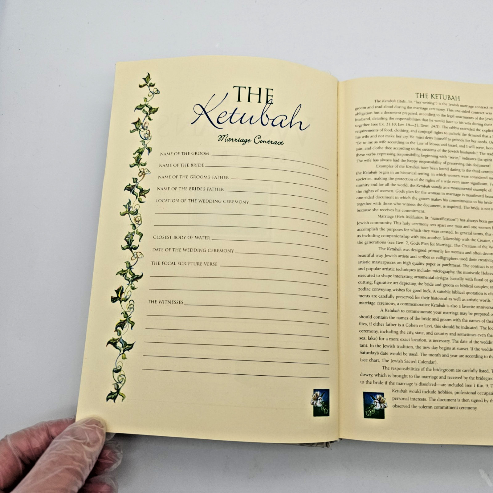 The Woman&rsquo;s Study Bible NKJV Nelson 1995 Hardcover 922N Ladies Christian – GOOD