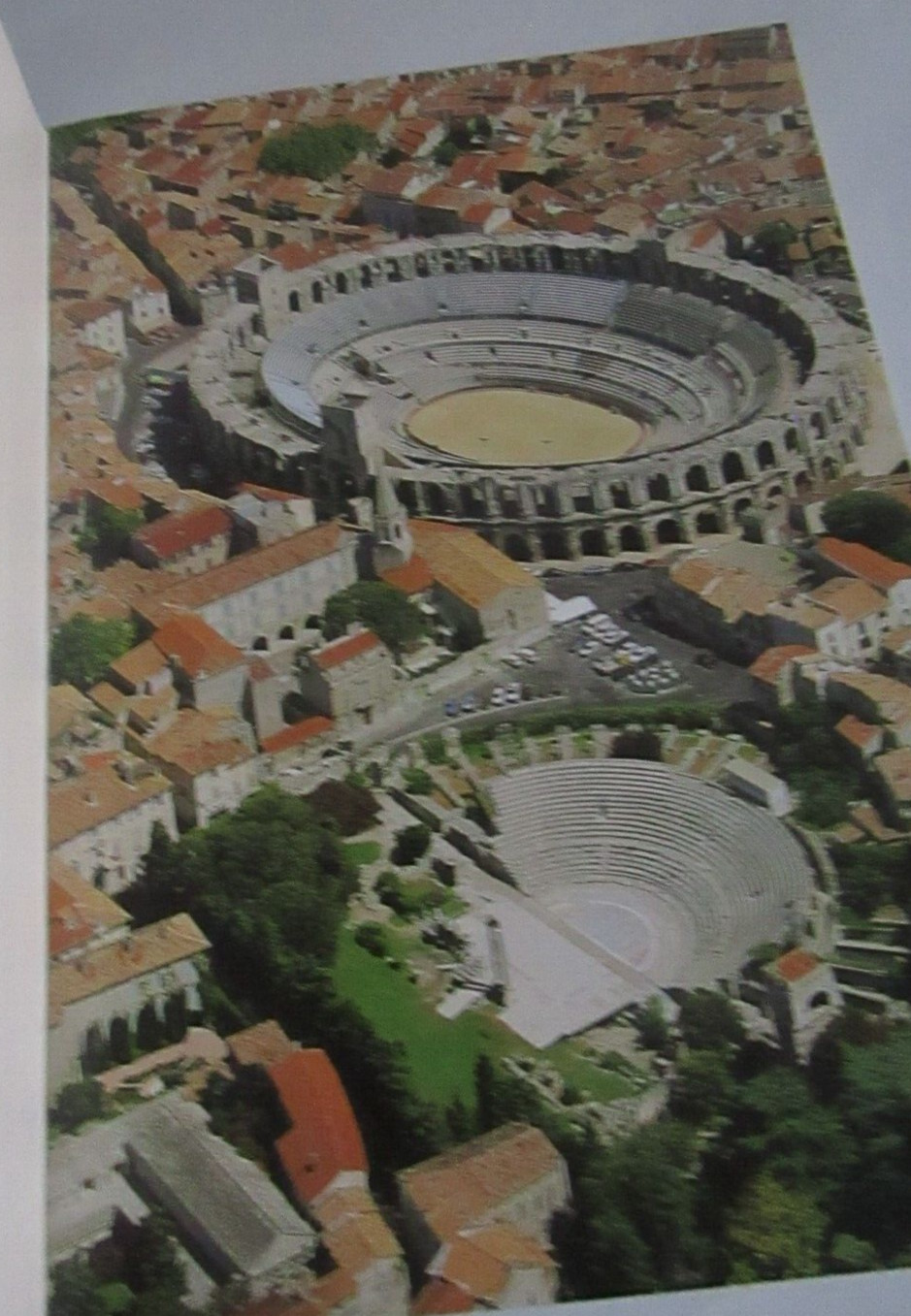ARLES PAPERBACK BOOK 1998 32 PAGES 6.5 X 9.5 IN