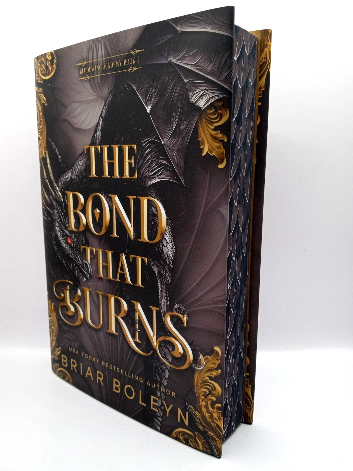 The Bond That Burns Deluxe Limited Edition : A Novel Hardcover Br