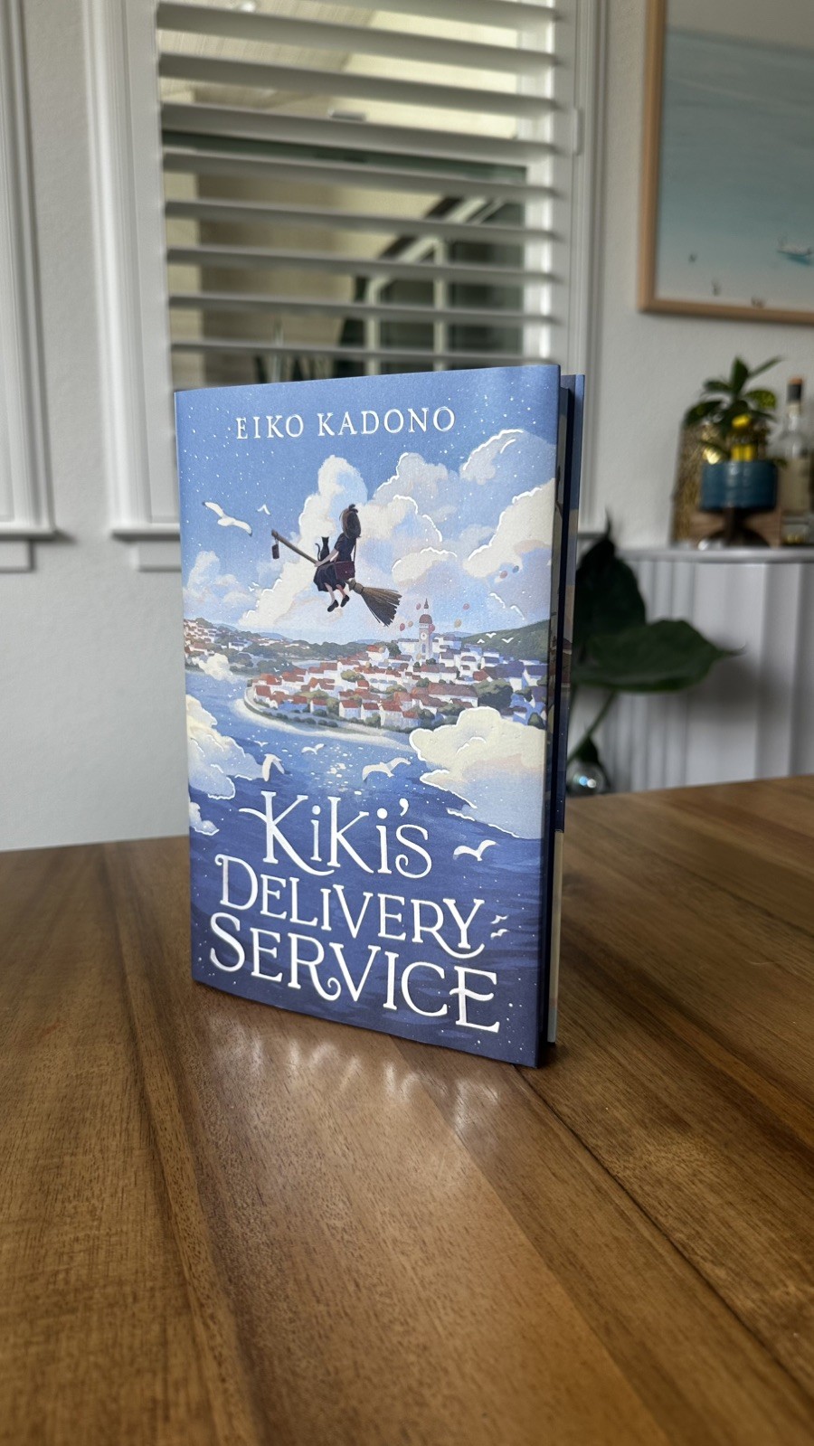 FairyLoot Exclusive Kiki’s Delivery Service Hardcover Sprayed Edges Eiko Kadono