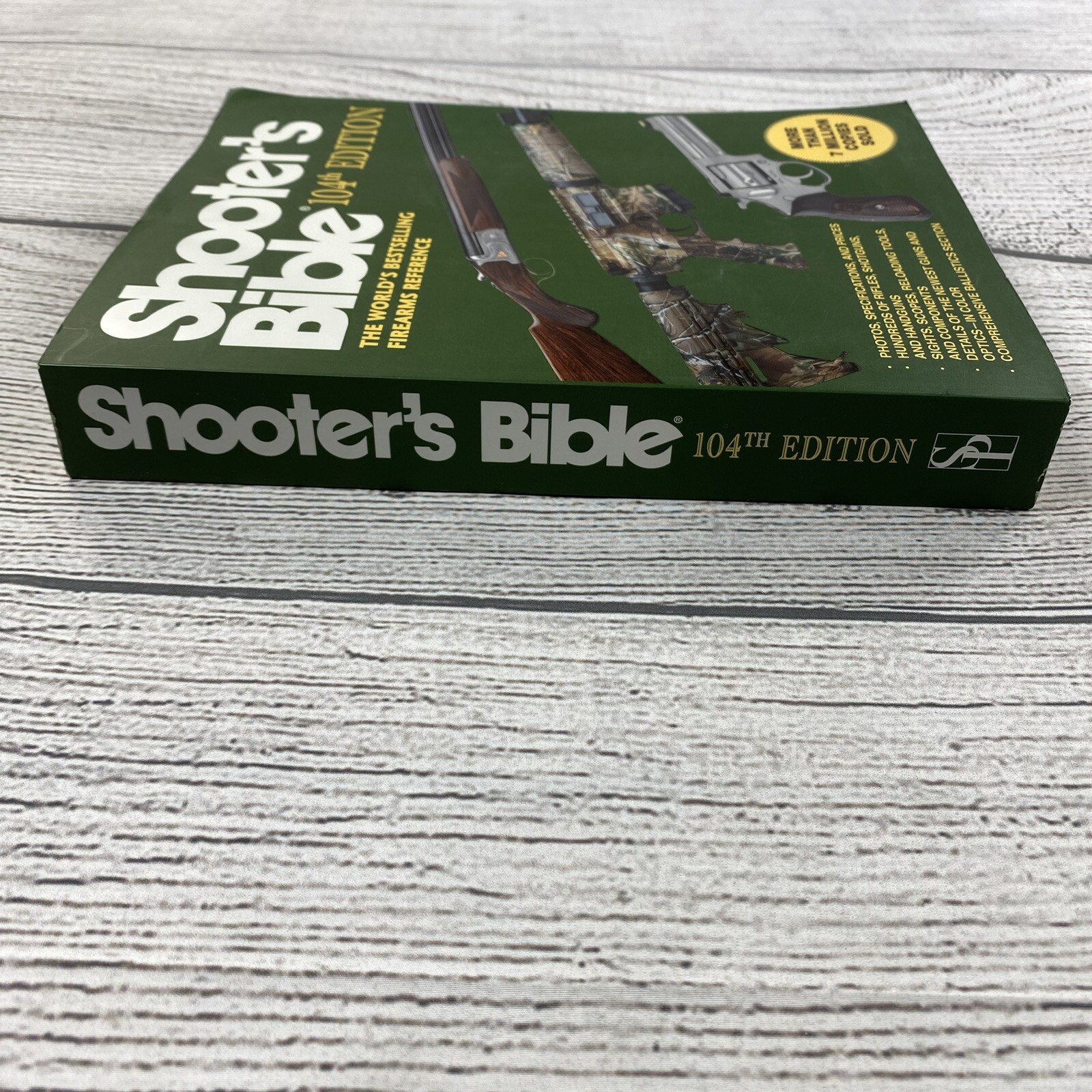 Shooter&rsquo;s Bible-Firearms Reference-104th Edition-2012-600 pages – GOOD