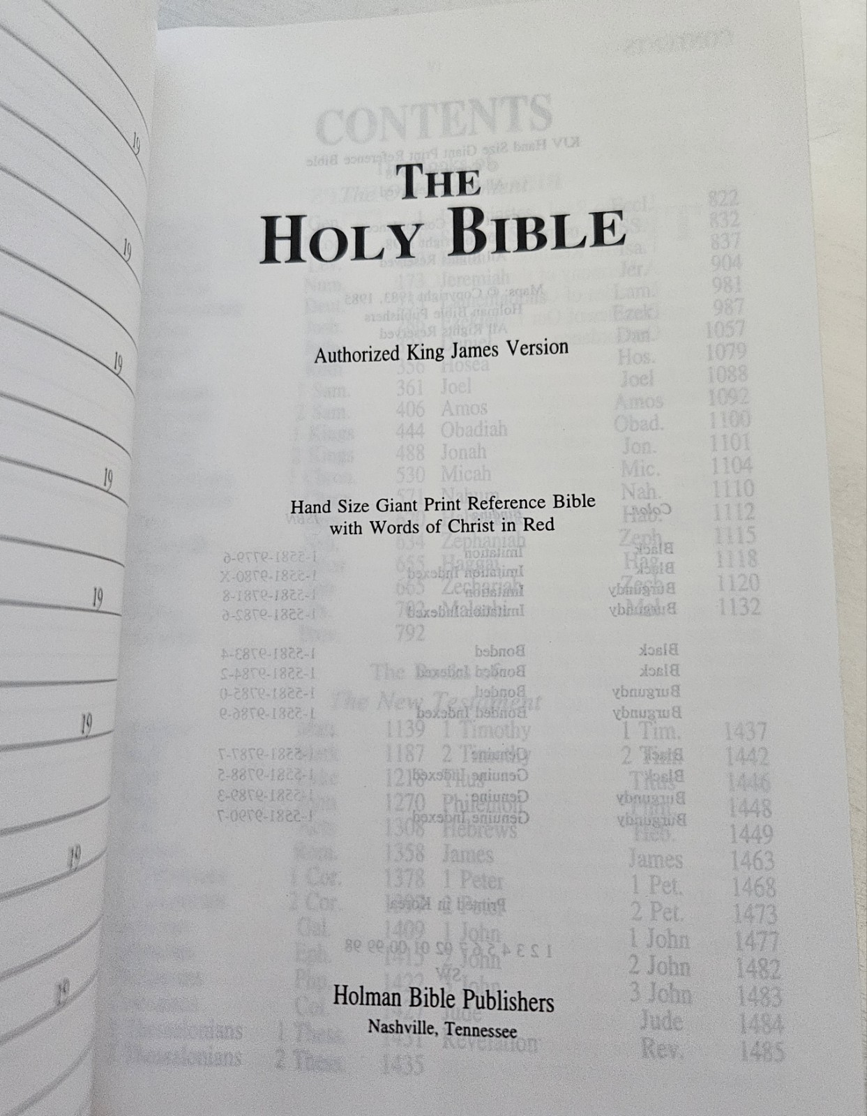 KJV Handi Size Giant Print Reference Bible. Genuine Leather, Like New In Box.