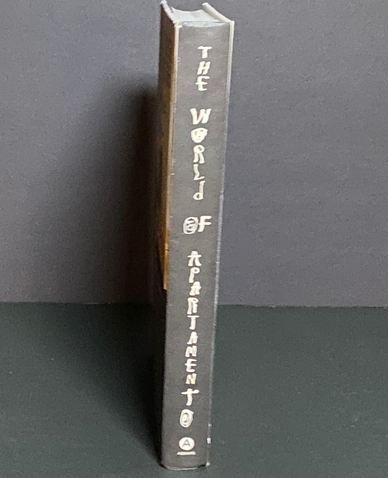 The World of Apartamento: Ten Years of Everyday Life Interiors, Hardcover