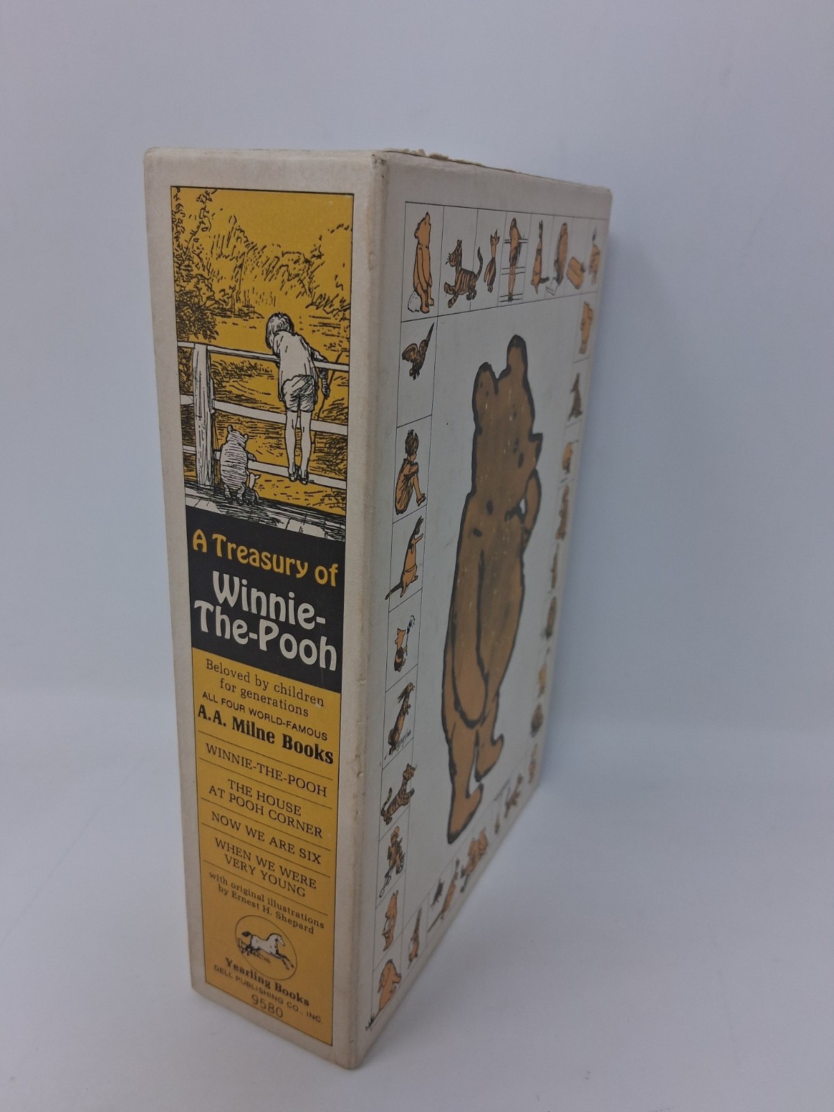 A Treasury of Winnie the Pooh Boxed Set Vintage 4 Book box Set 1976 EUC A Milne
