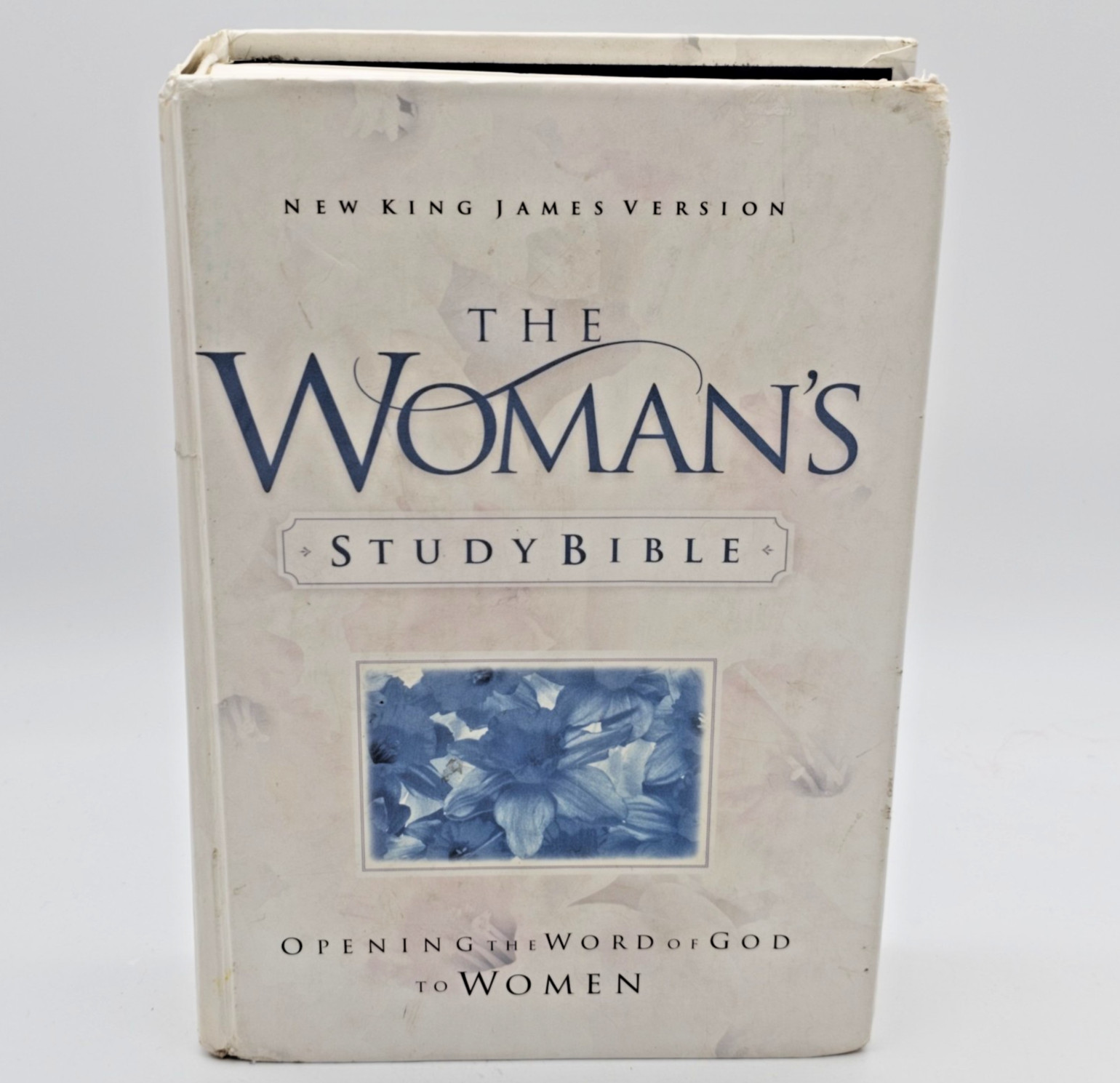 The Woman&rsquo;s Study Bible NKJV Nelson 1995 Hardcover 922N Ladies Christian – GOOD
