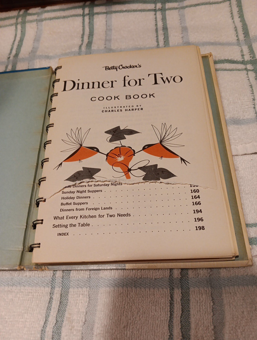 1958 BETTY CROCKER&rsquo;S DINNER FOR TWO 205 Pages HC Metal Multi-ring Binding 6&Prime;x8&Prime;
