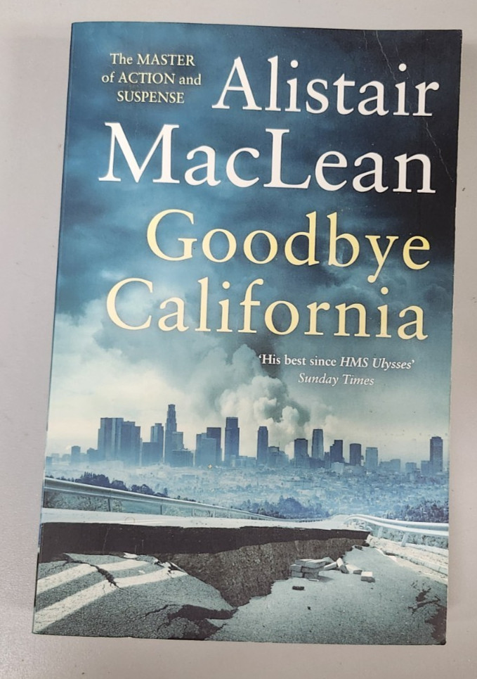 Alistair MacLean, Lot of 7 Large Paperbacks, Very Good reissues in 2020s