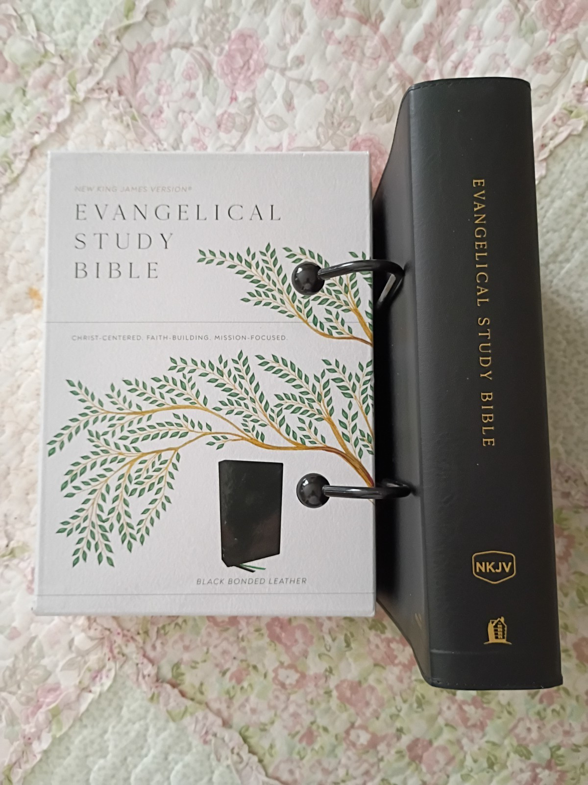 New King James Version Evangelical Study Bible Black Bonded Leather