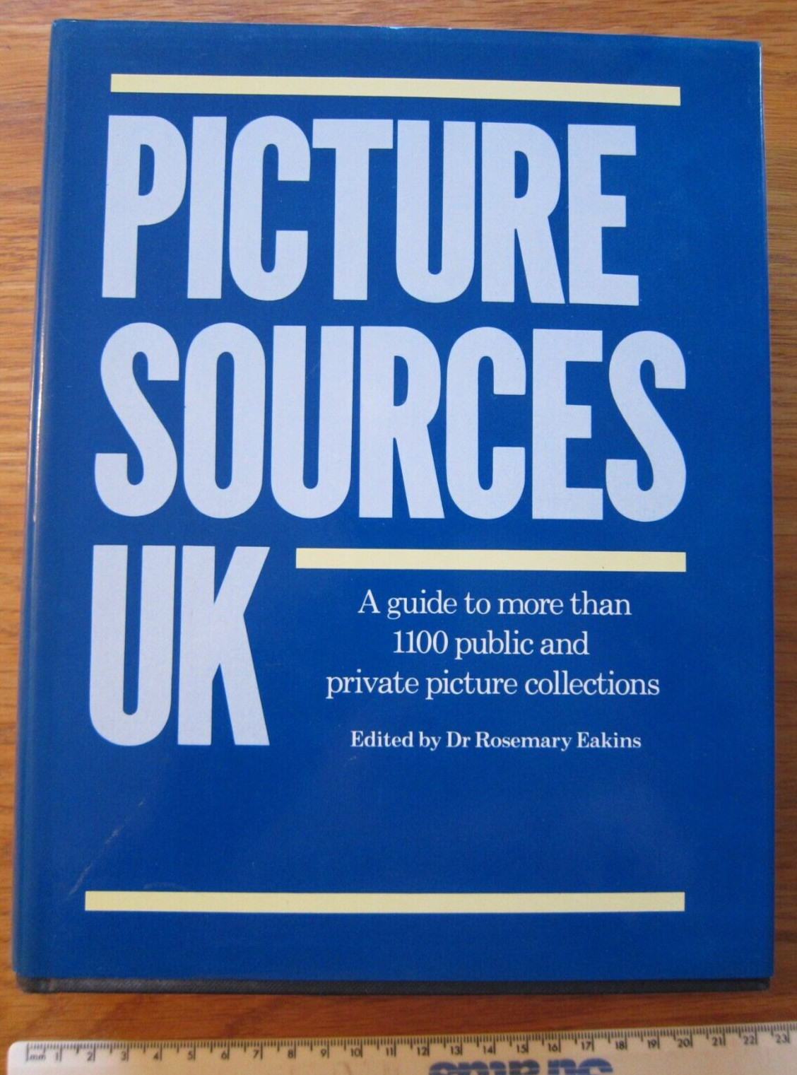 Picture Sources UK : Rosemary Eakins : Macdonald 1985 Hardback
