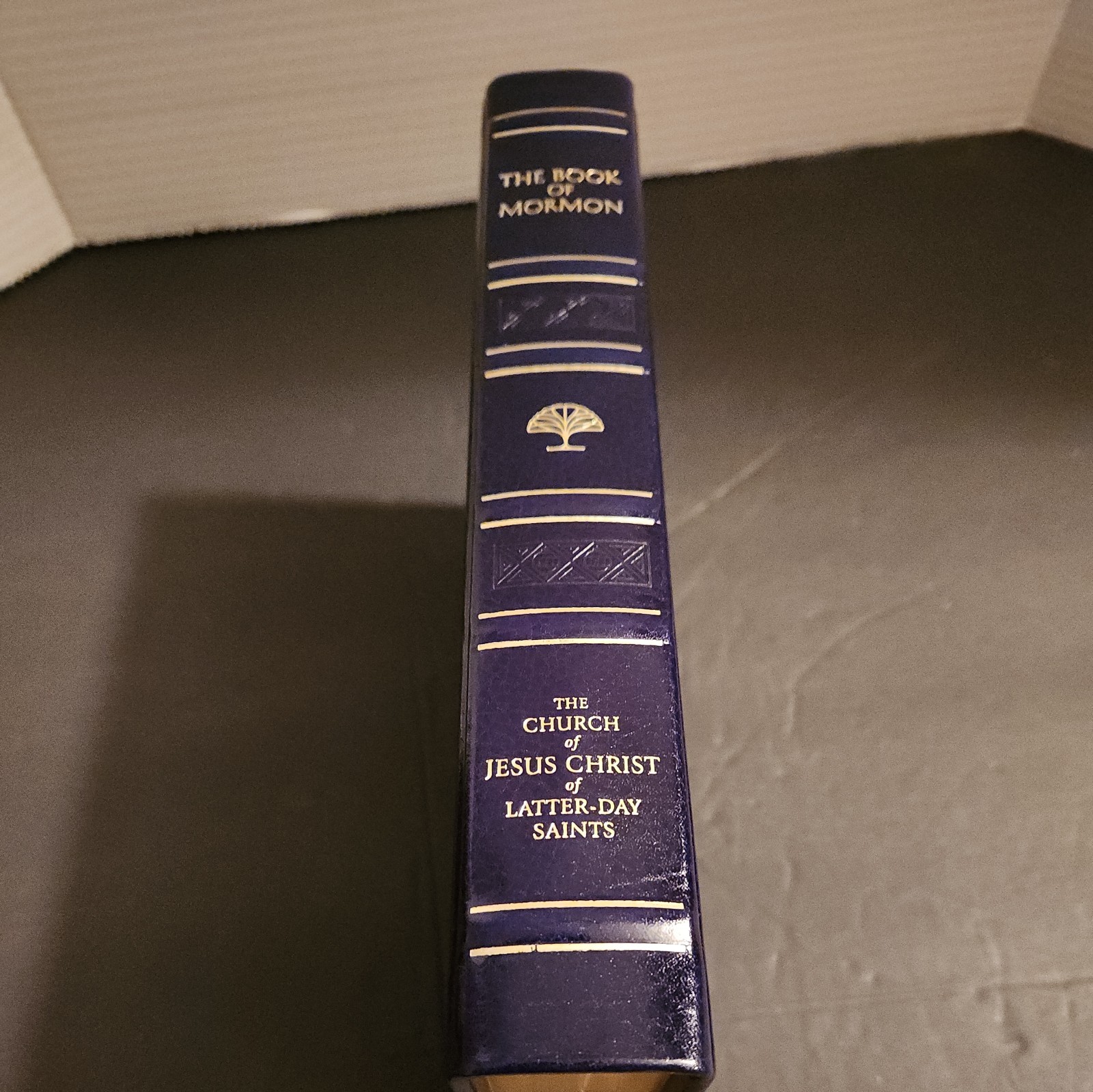 2015 BOOK OF MORMON black LEATHER BOUND HARDCOVER, BRAND NEW WITH BOX.