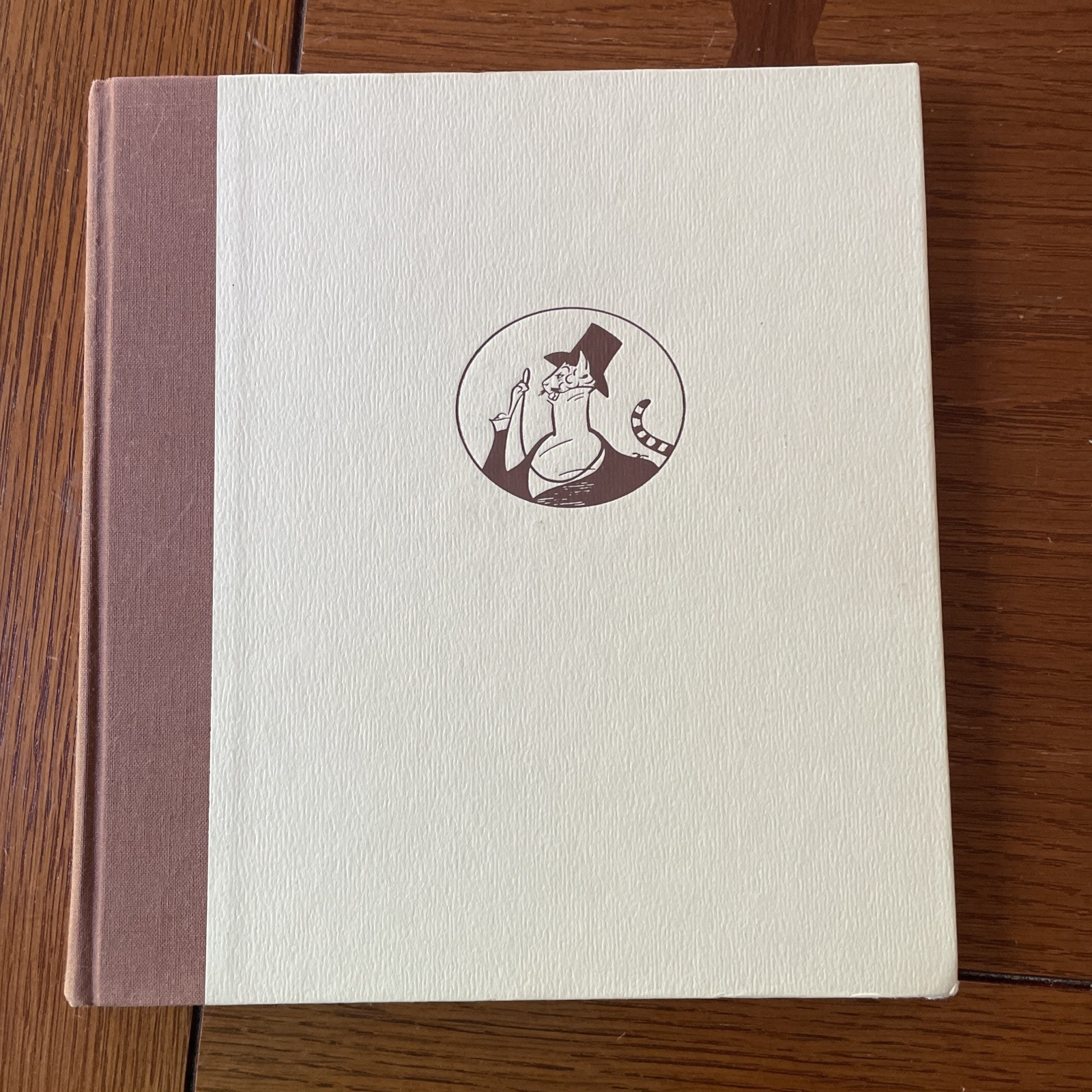 First Edition 1990 The New Yorker Book of Cat Cartoons 104 Pages Feline Humor