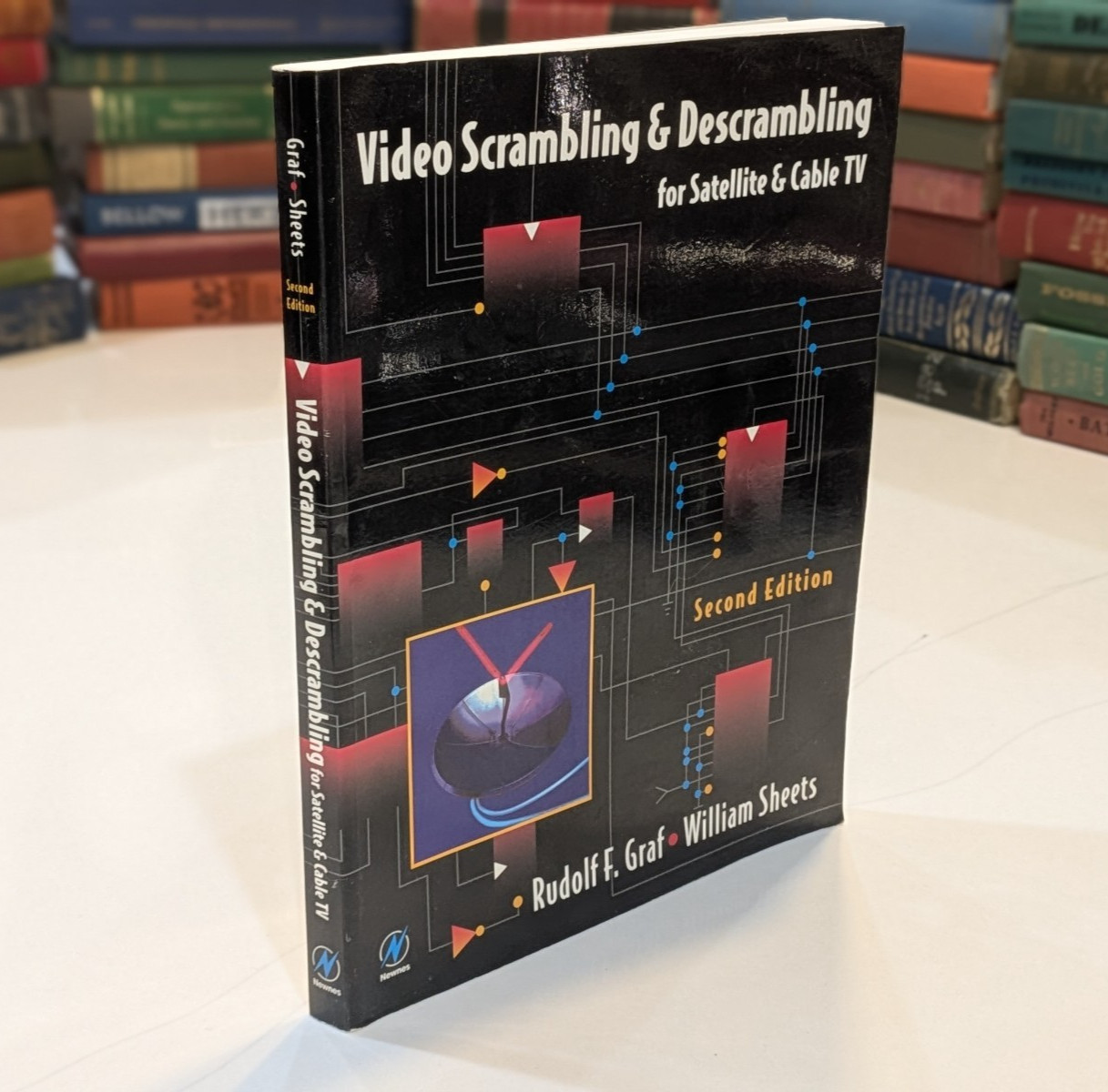 Video Scrambling & Descrambling – Rudolf Graf | 1998 | Newnes | 2nd Ed 1st Print