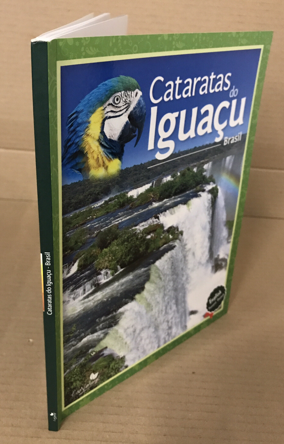 Cataratas do Iguaçu Brasil – POSTCARDS within a softcover book -ENG / FRE / DEU