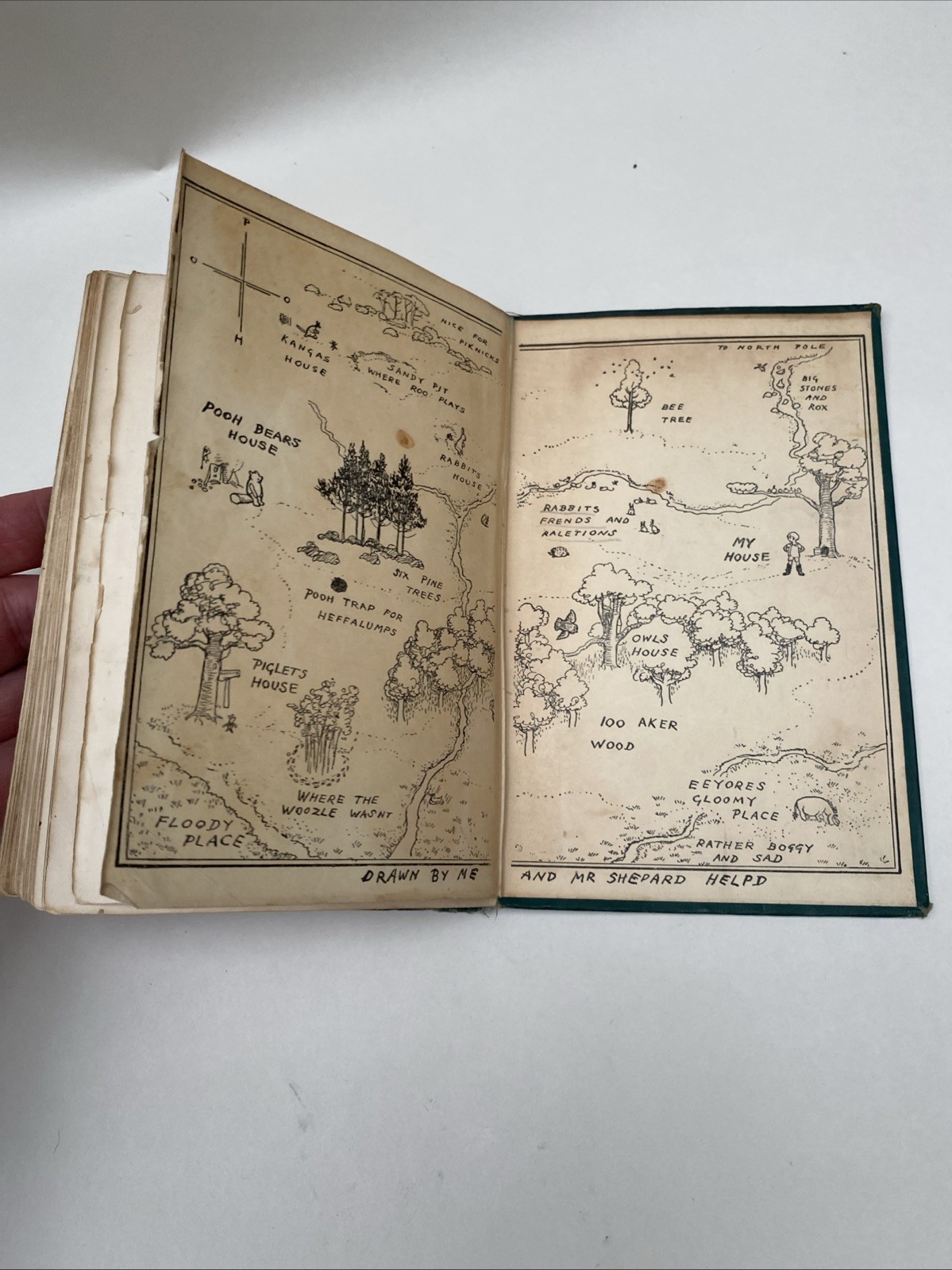 A A Milne / E H Shepard – Winnie The Pooh – 1st/1st 1926 Methuen A/F