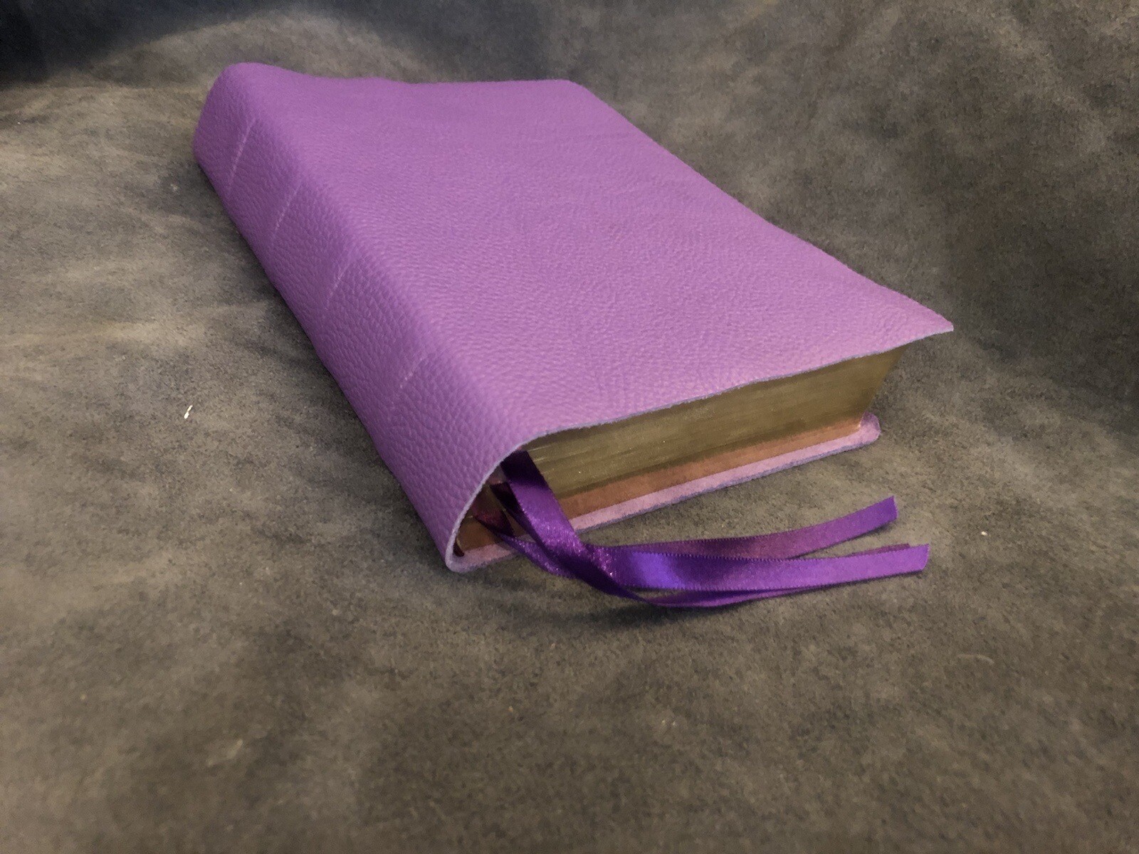 Woman’s study Bible NKJV NEW KING JAMES VERSION PURPLE LEATHER Thomas Nelson