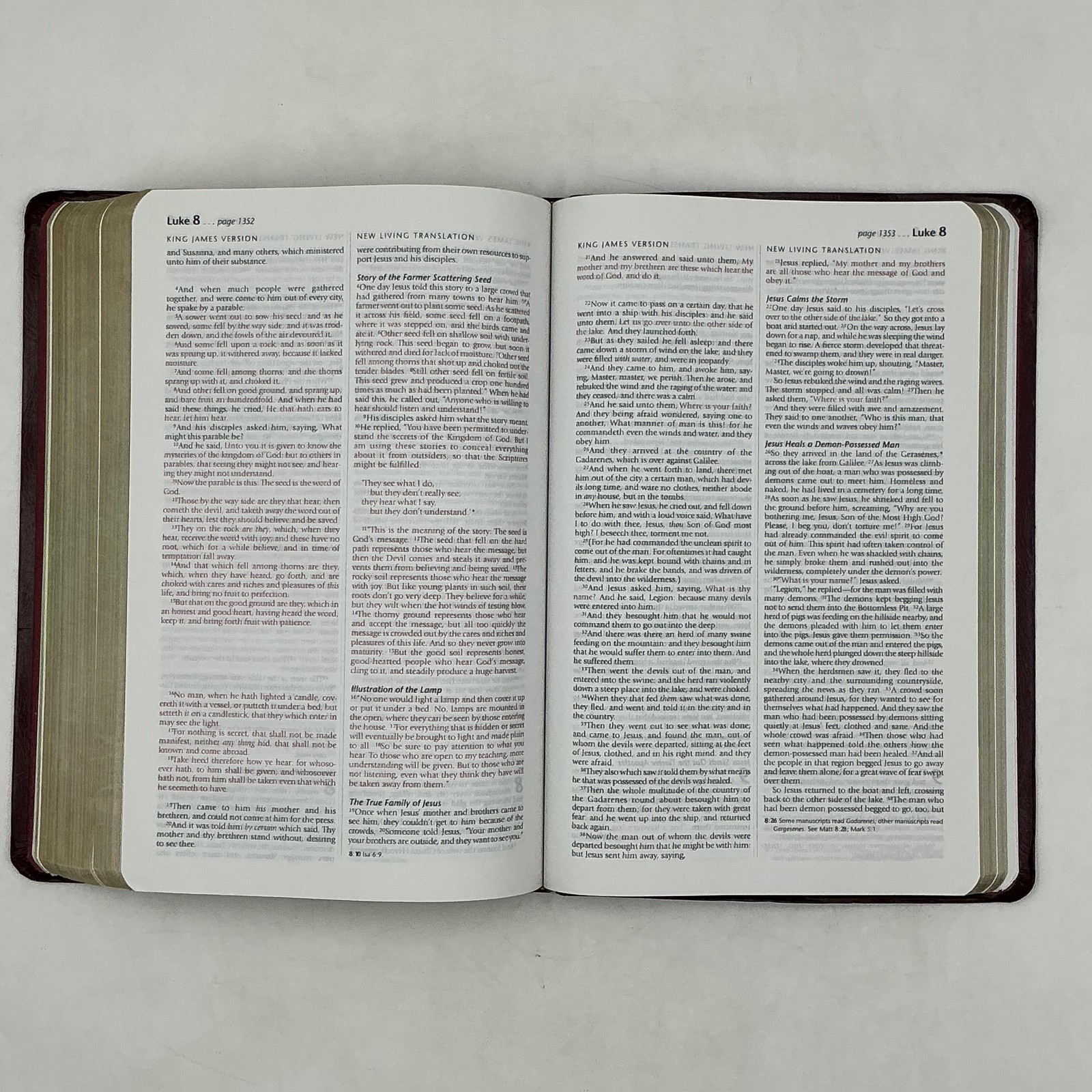 Holy Bible TBN Parallel Edition King James NLT Tyndale HC Burgundy 1997 USA