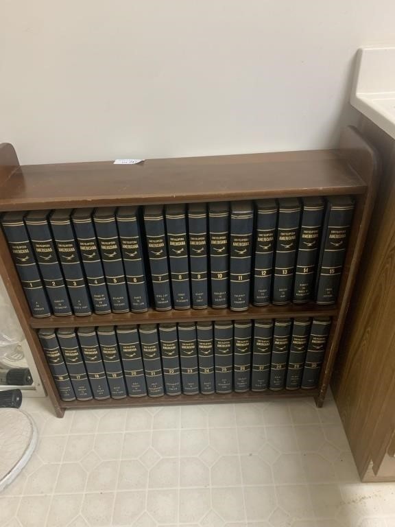 Encyclopedia Americana 1965 Complete Set 30 Volumes 1-30 Good condition
