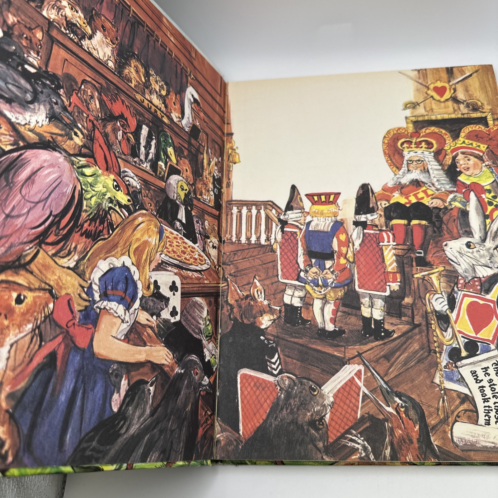 Vintage A Golden Book ~ LEWIS CARROLL&rsquo;S ALICE IN WONDERLAND 1976