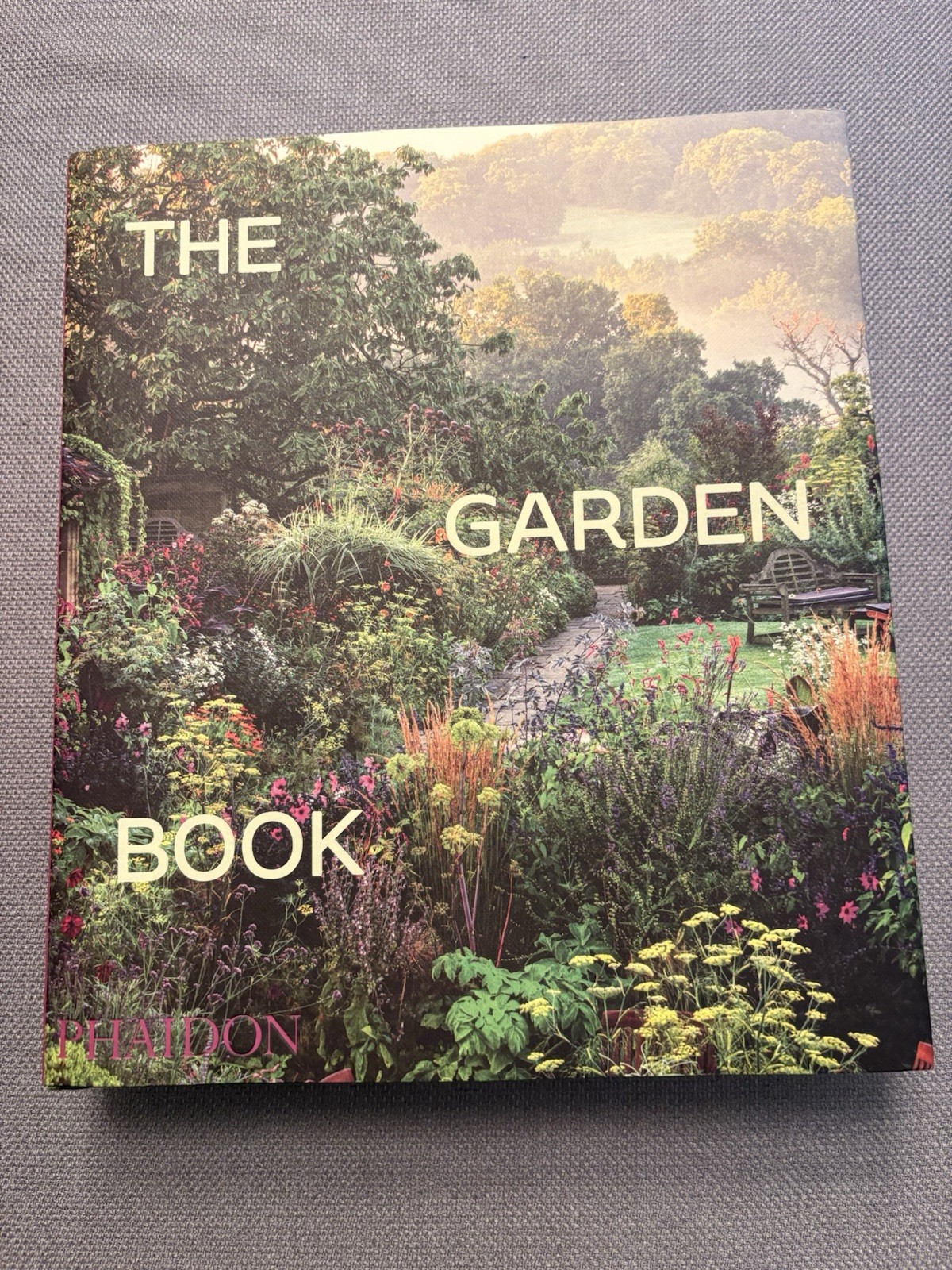 The Garden Book: Revised and Updated Edition by Phaidon Editors