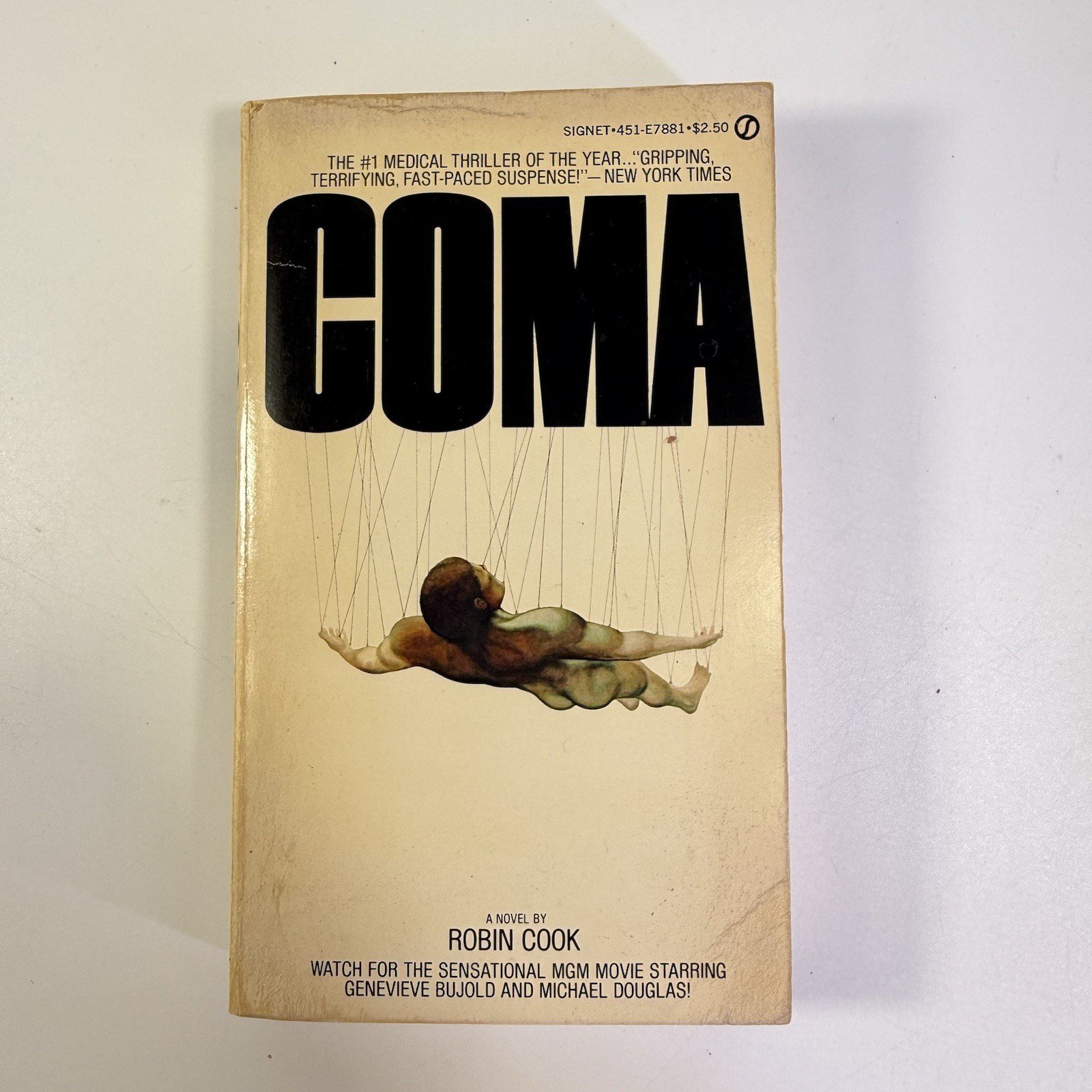 Vintage 1977 Coma by Robin Cook First Edition ~ Paperback Medical Thriller Book