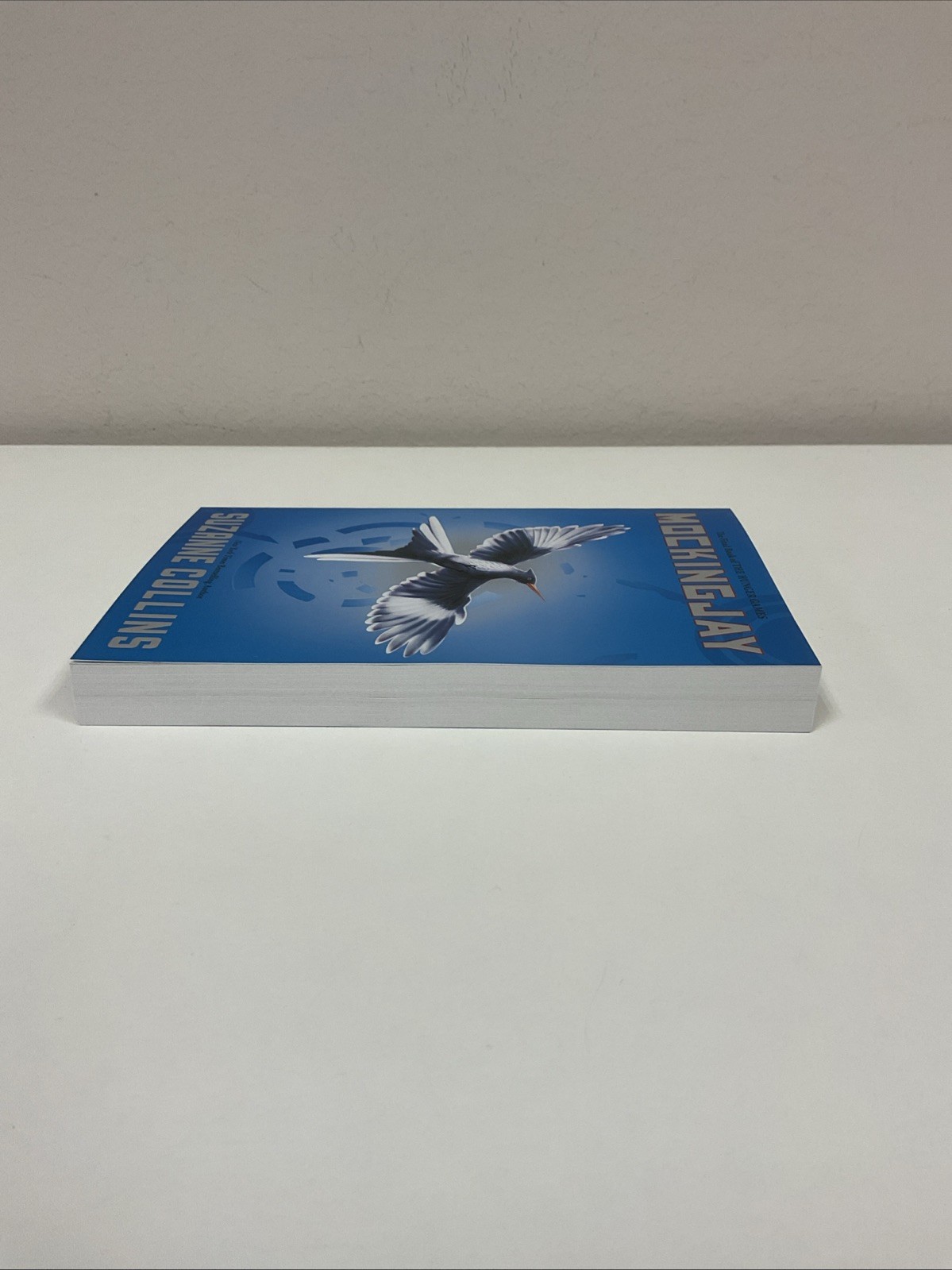 Mockingjay (Hunger Games, Book Three) by Suzanne Collins (2014, Trade Paperback)