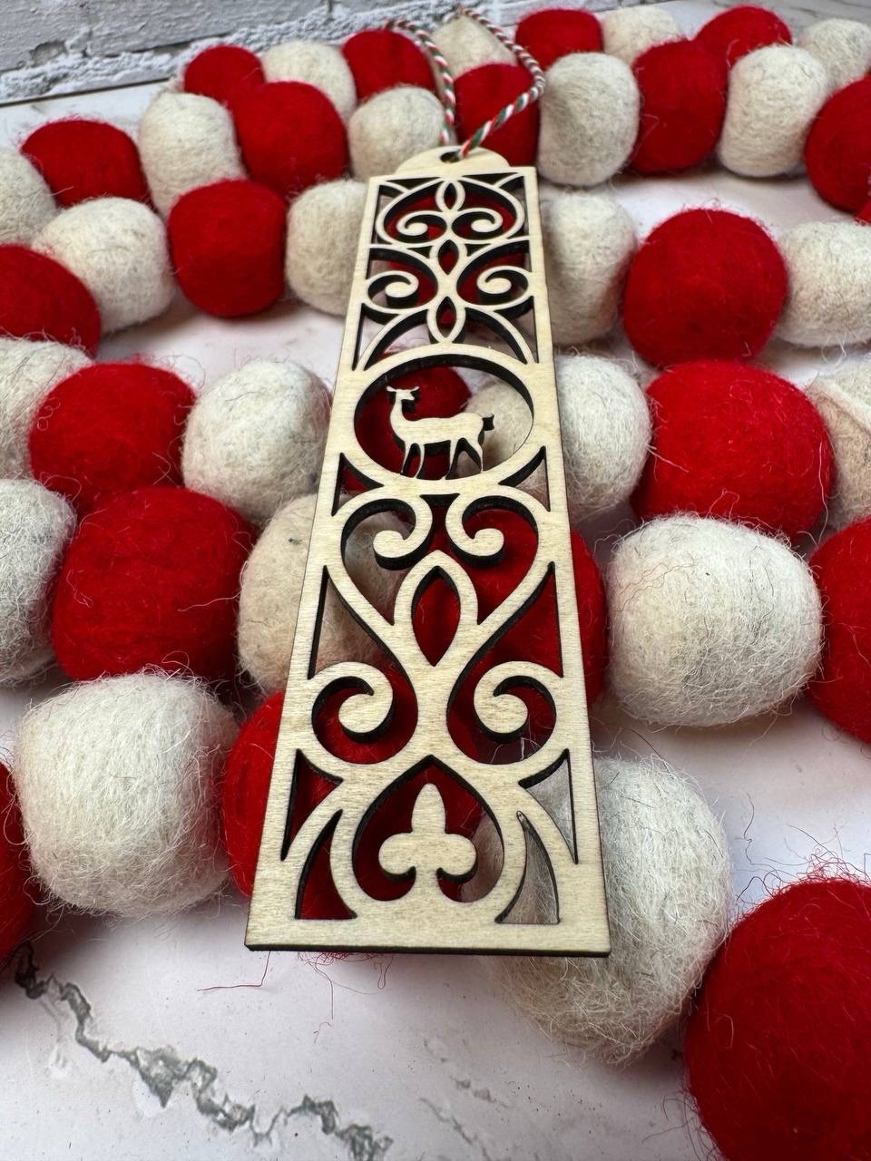 Wooden Bookmark Deer Design 5×1.5in Floral Pattern Natural Wood Gift for Readers