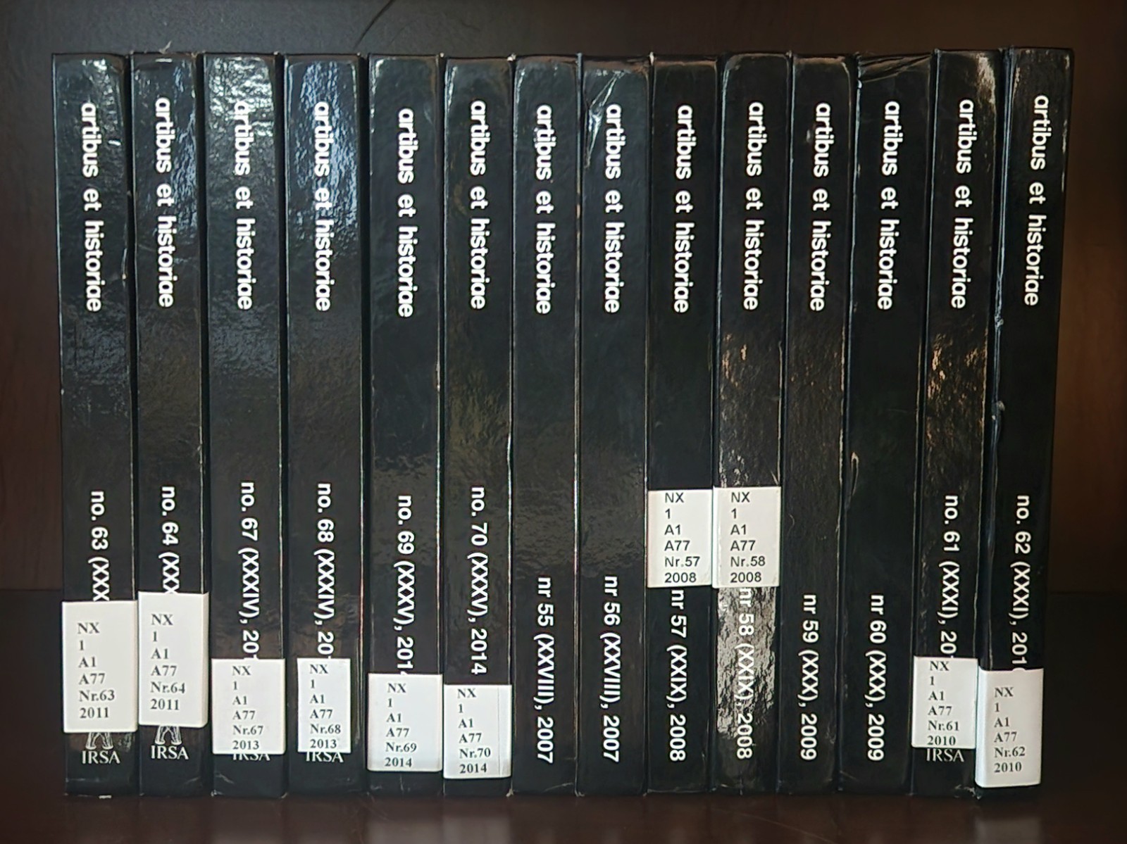 LOT OF 14 Artibus et Historiae An Art Anthology No. 55- 64 and 67-70 Eng/Fre