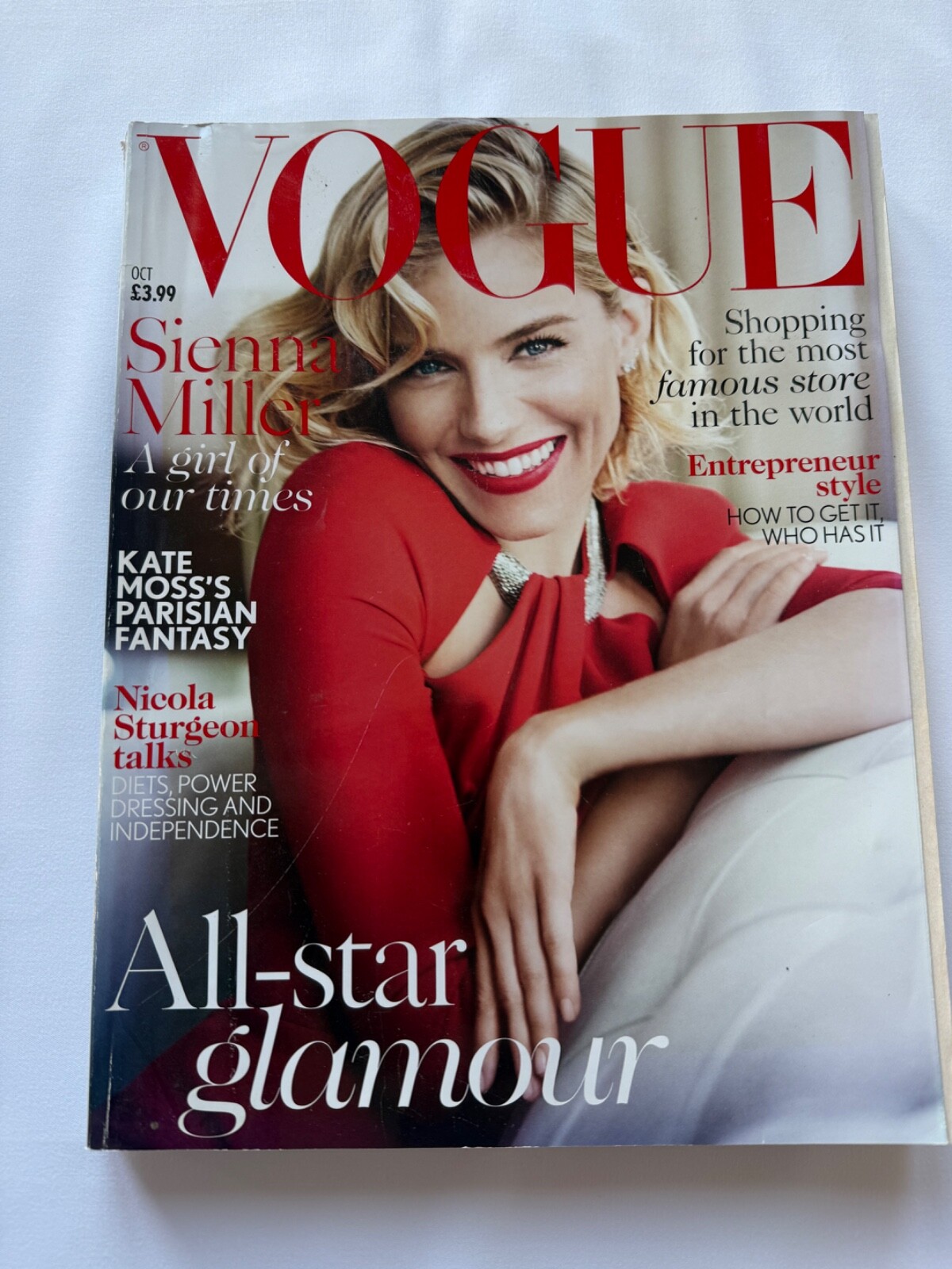 UK Vogue Magazine – October 2015 – Sienna Miller Cover EXCELLENT CONDITION
