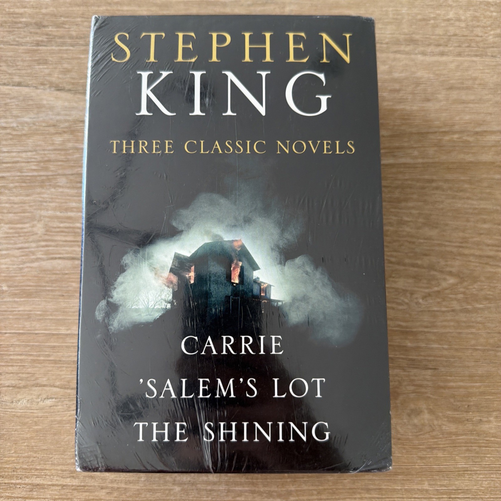 Stephen King Three Classic Novels Box Set: Carrie, &lsquo;Salems Lot, The Shining – EX
