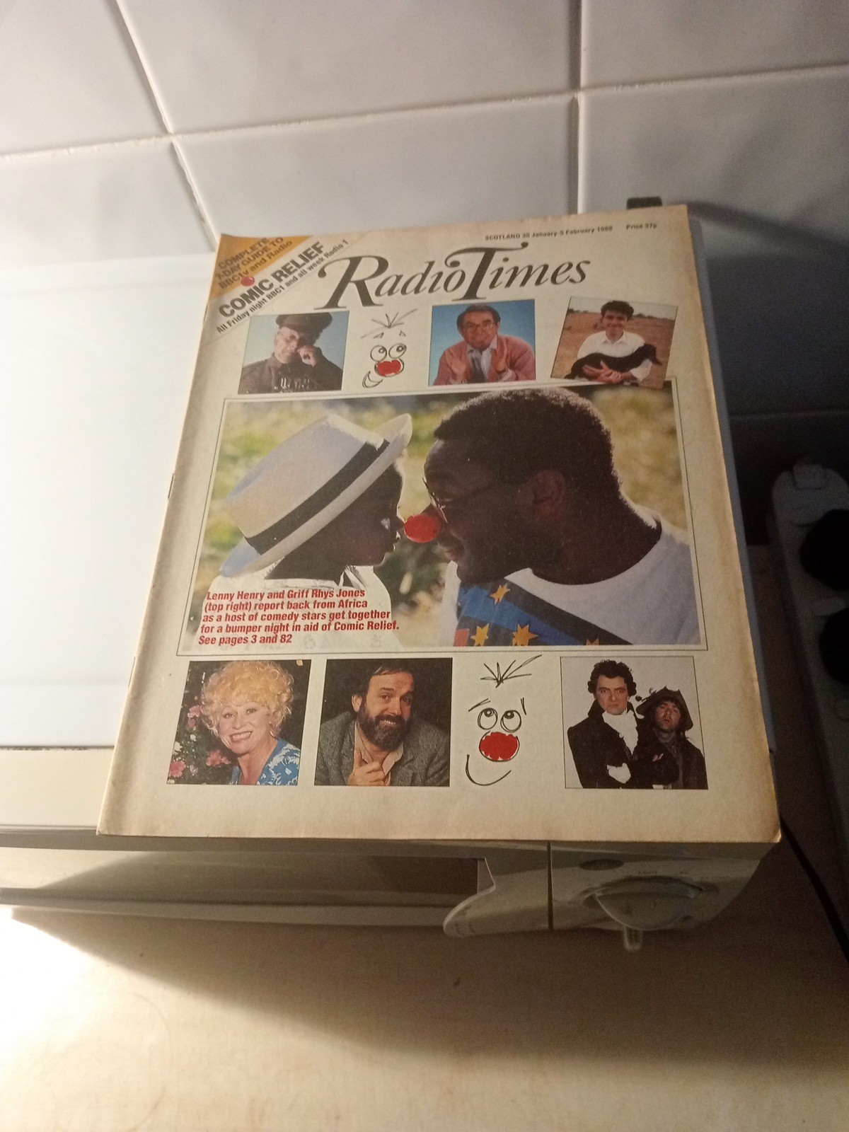 Radio Times 30 Jan-5 Feb 1988 John Byrne