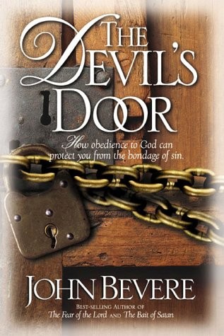 The Devil&rsquo;s Door – paperback Bevere, John