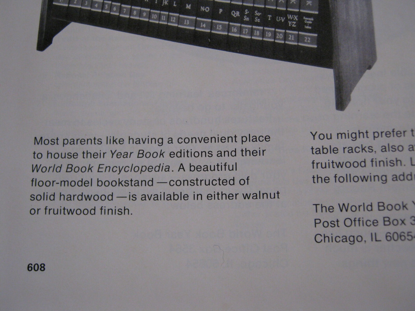 The World Book Yearbook 1983, 608 pages