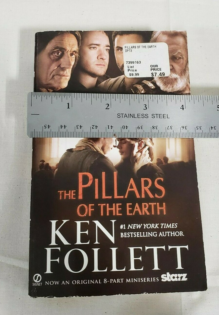 Kingsbridge Ser.: The Pillars of the Earth by Ken Follett 1st Signet Edition PB