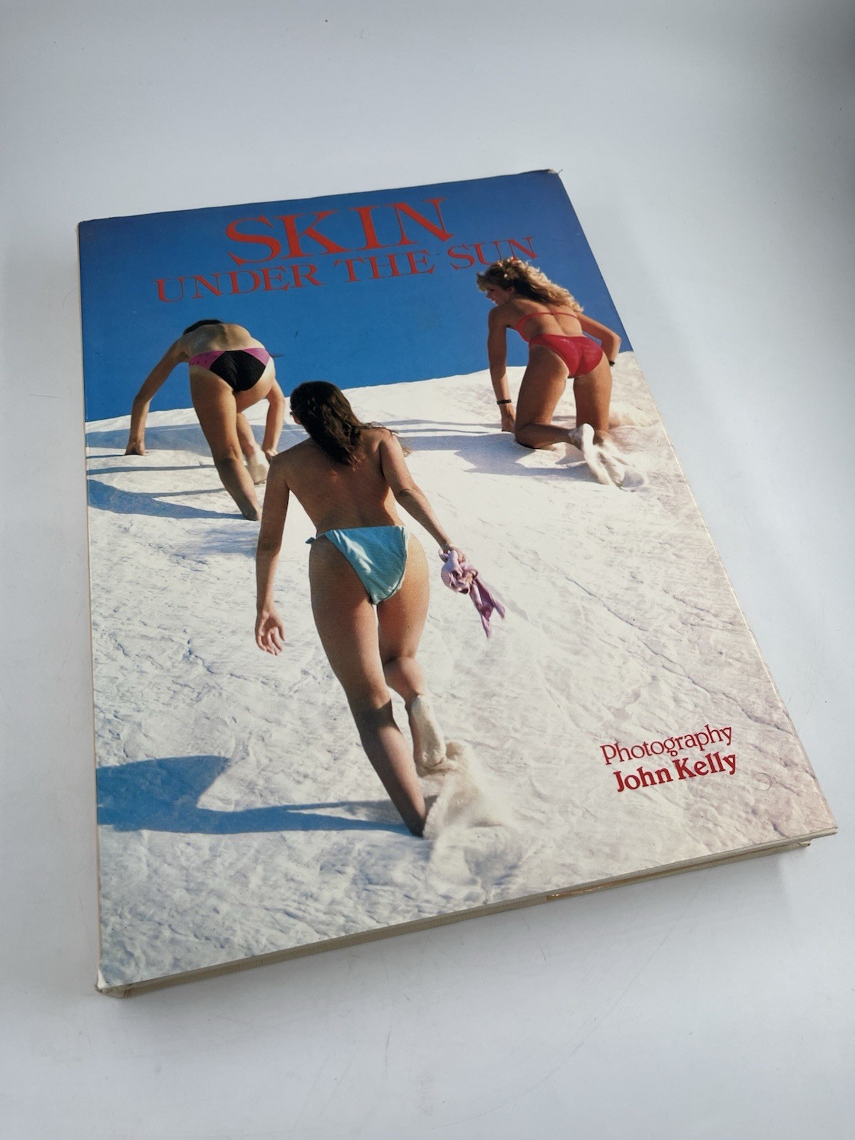 Skin Under the Sun : John Kelly – Vintage RARE 1985 HC Beach Glamour Photography