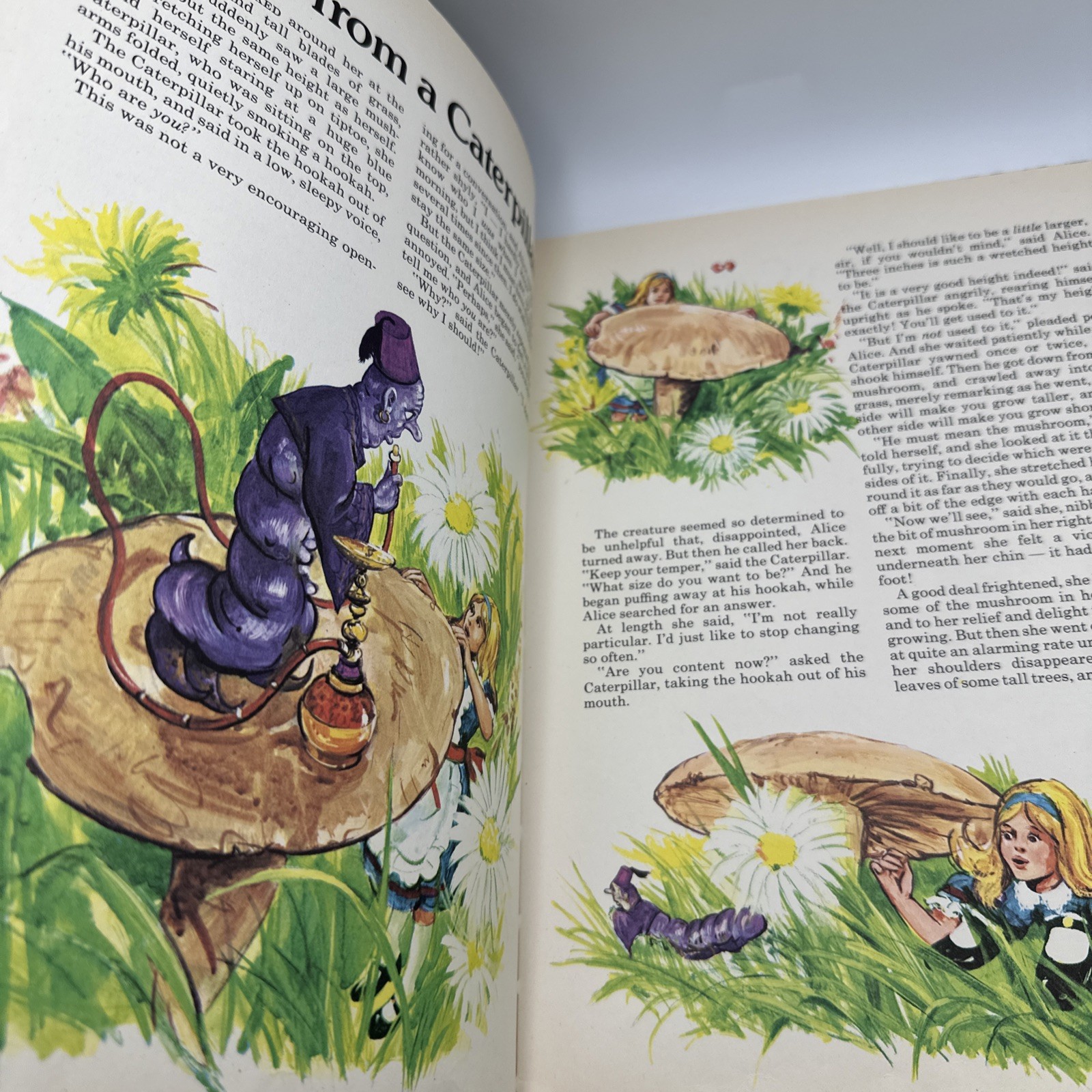 Vintage A Golden Book ~ LEWIS CARROLL&rsquo;S ALICE IN WONDERLAND 1976