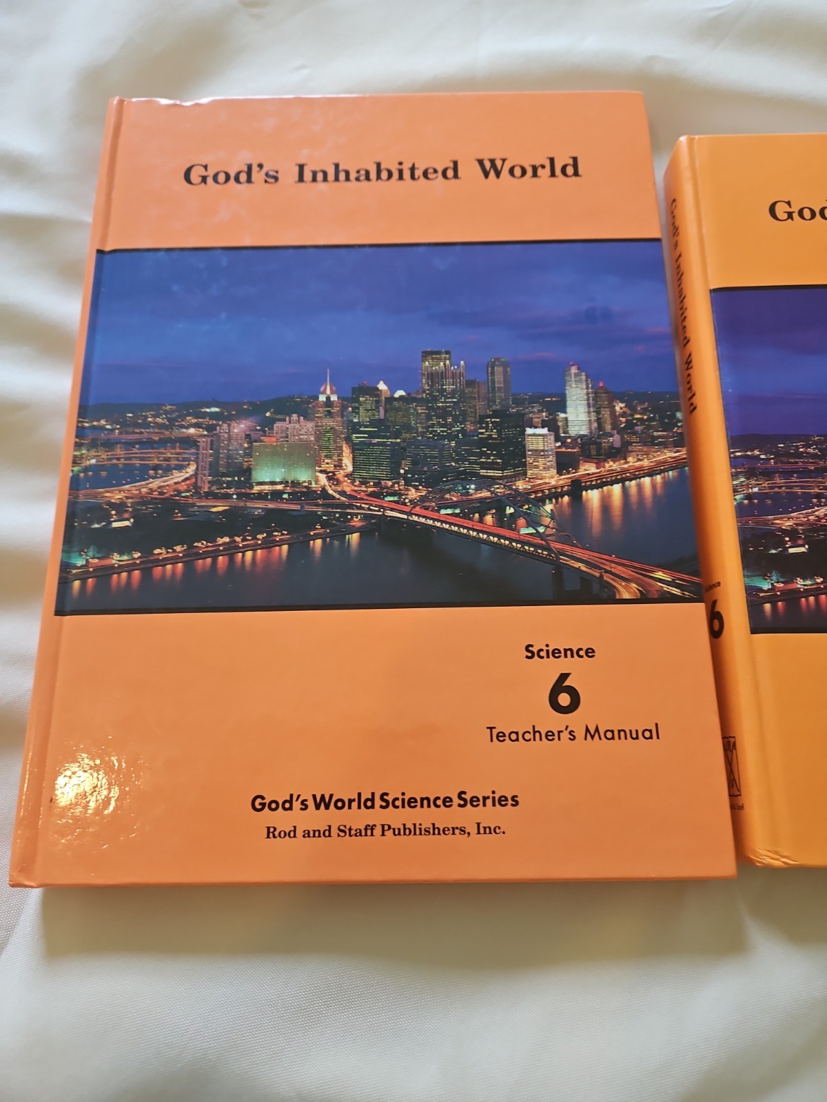 God&rsquo;s Inhabited World Rod And Staff 2 Books Student And Teacher&rsquo;s Manual (U)