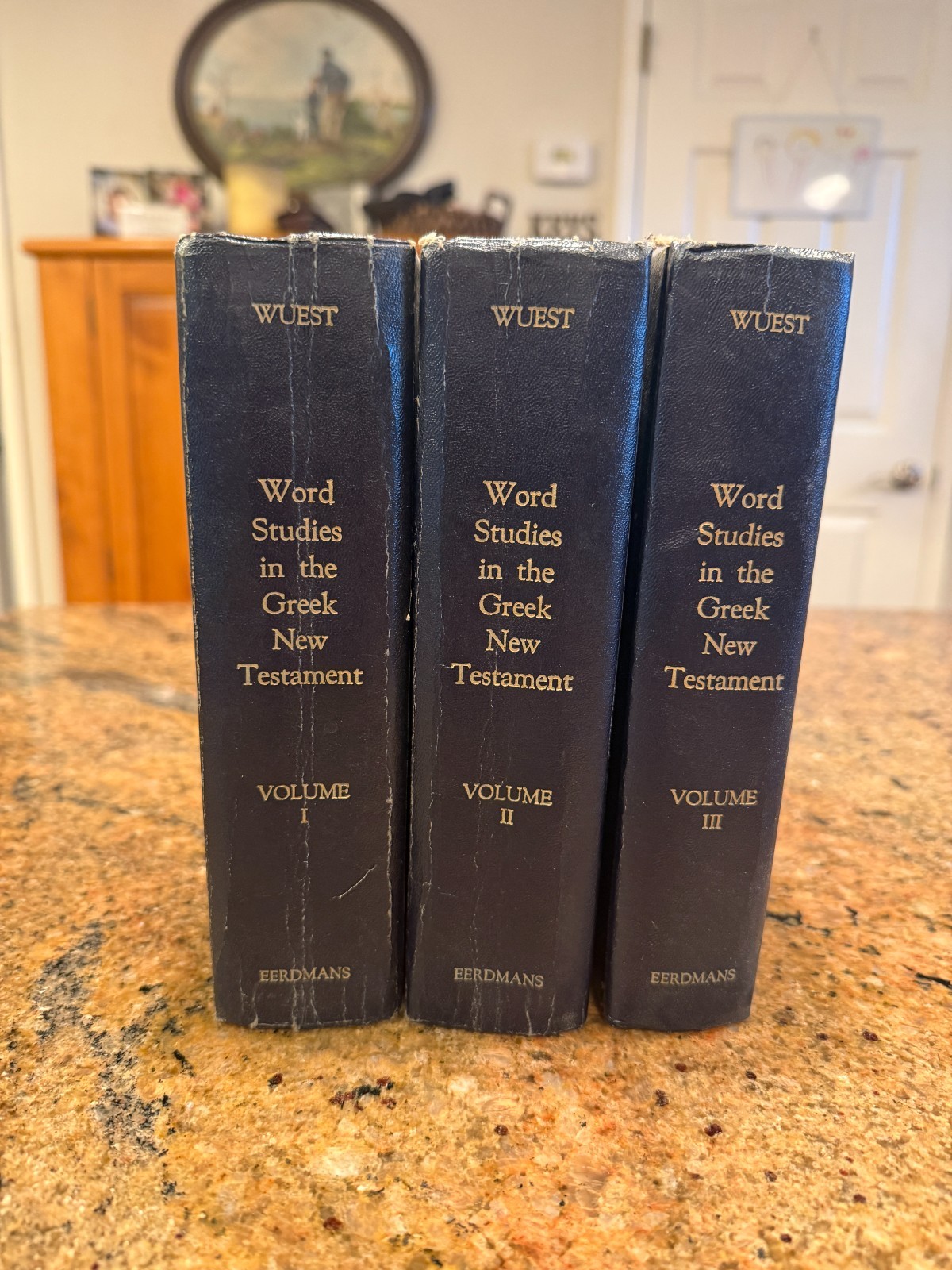 Word Studies in the Greek New Testament Kenneth S. Wuest Vol 1-3 1974