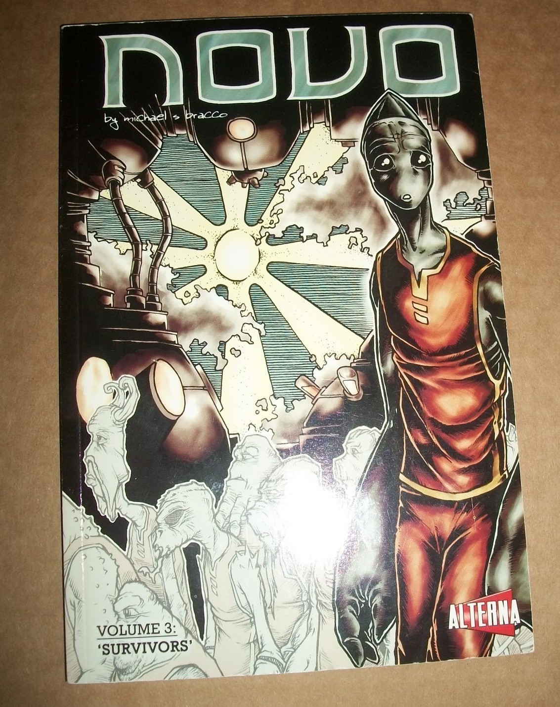 Novo Volume 3 Survivors BW #3 Michael S Bracco $9.99 stated 2009 1st print PB VG
