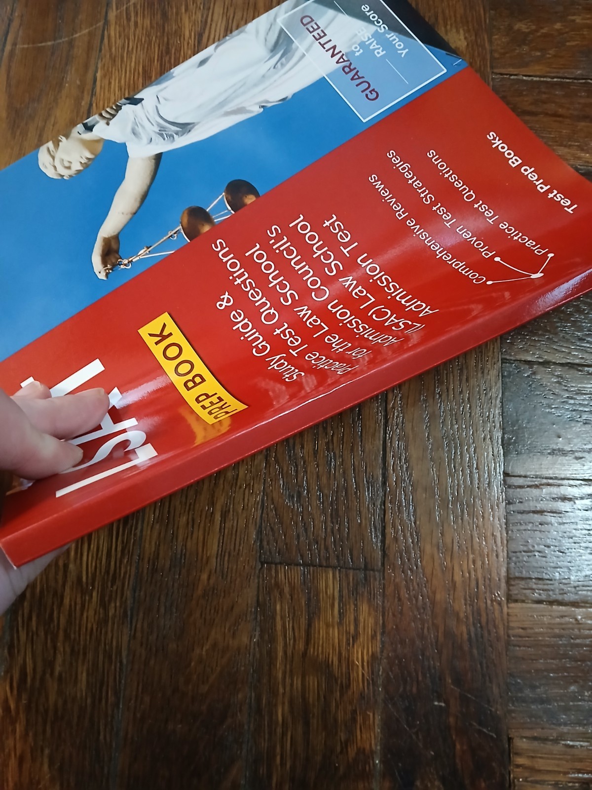 LSAT Prep Book : Study Guide and Practice Test Questions for the Law School…