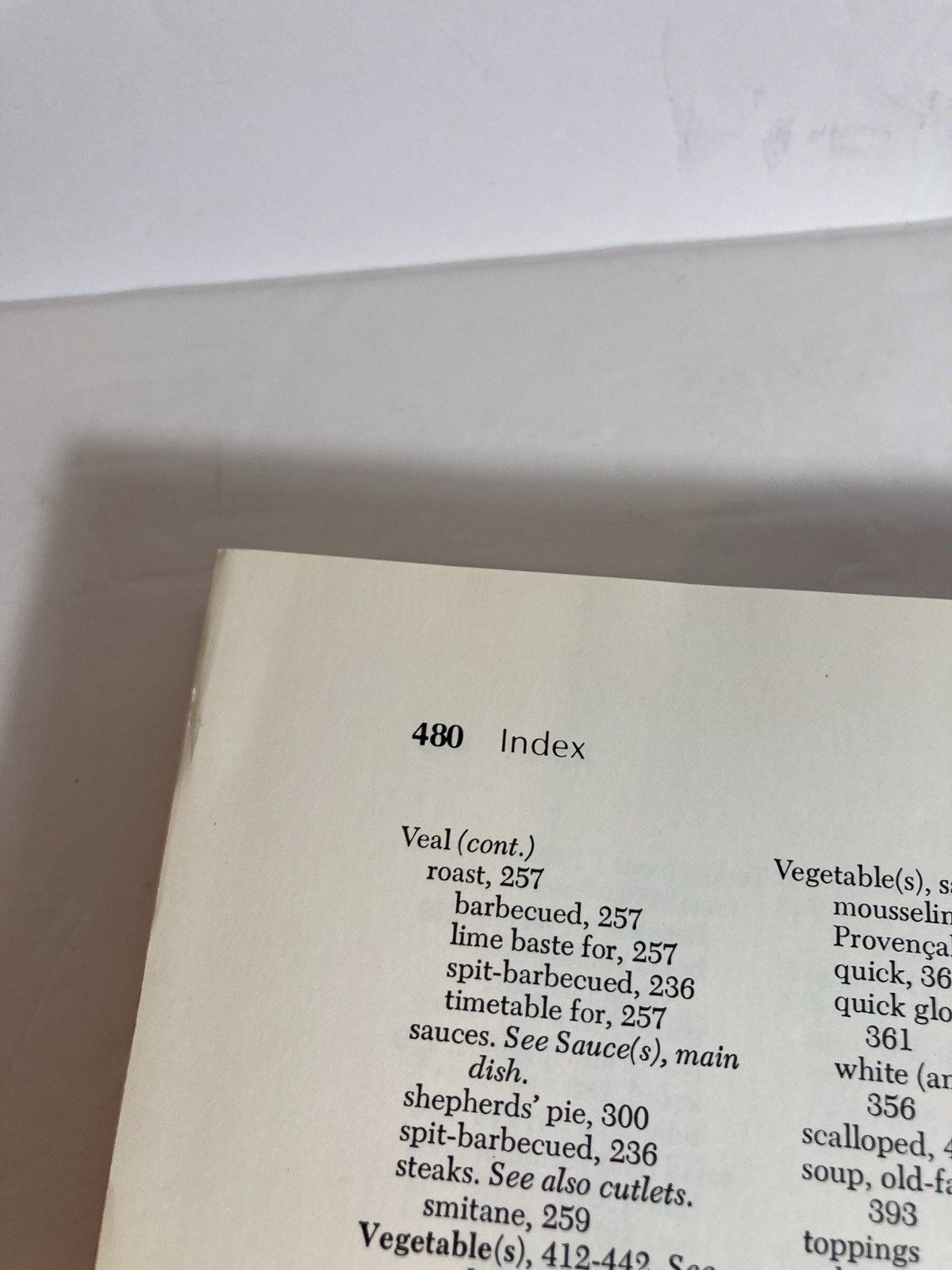 Vintage Betty Crocker&rsquo;s Cookbook 1974 Tight Binding 480 Pages HC