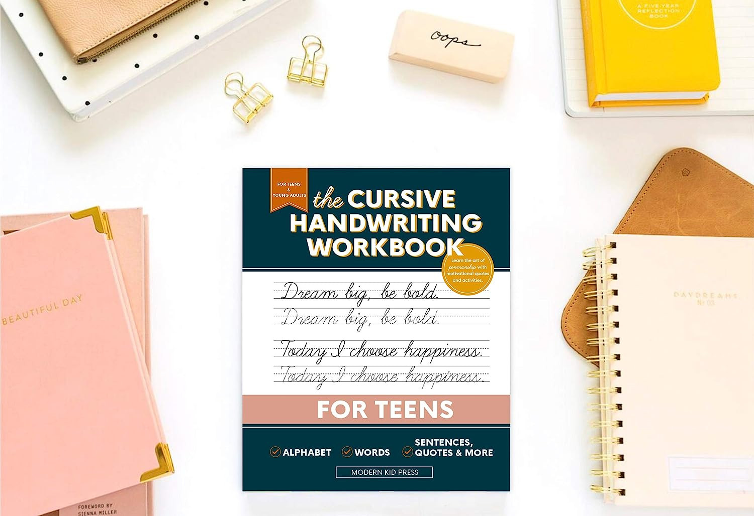 The Cursive Handwriting Workbook for Teens: Learn the Art of Penmanship in This