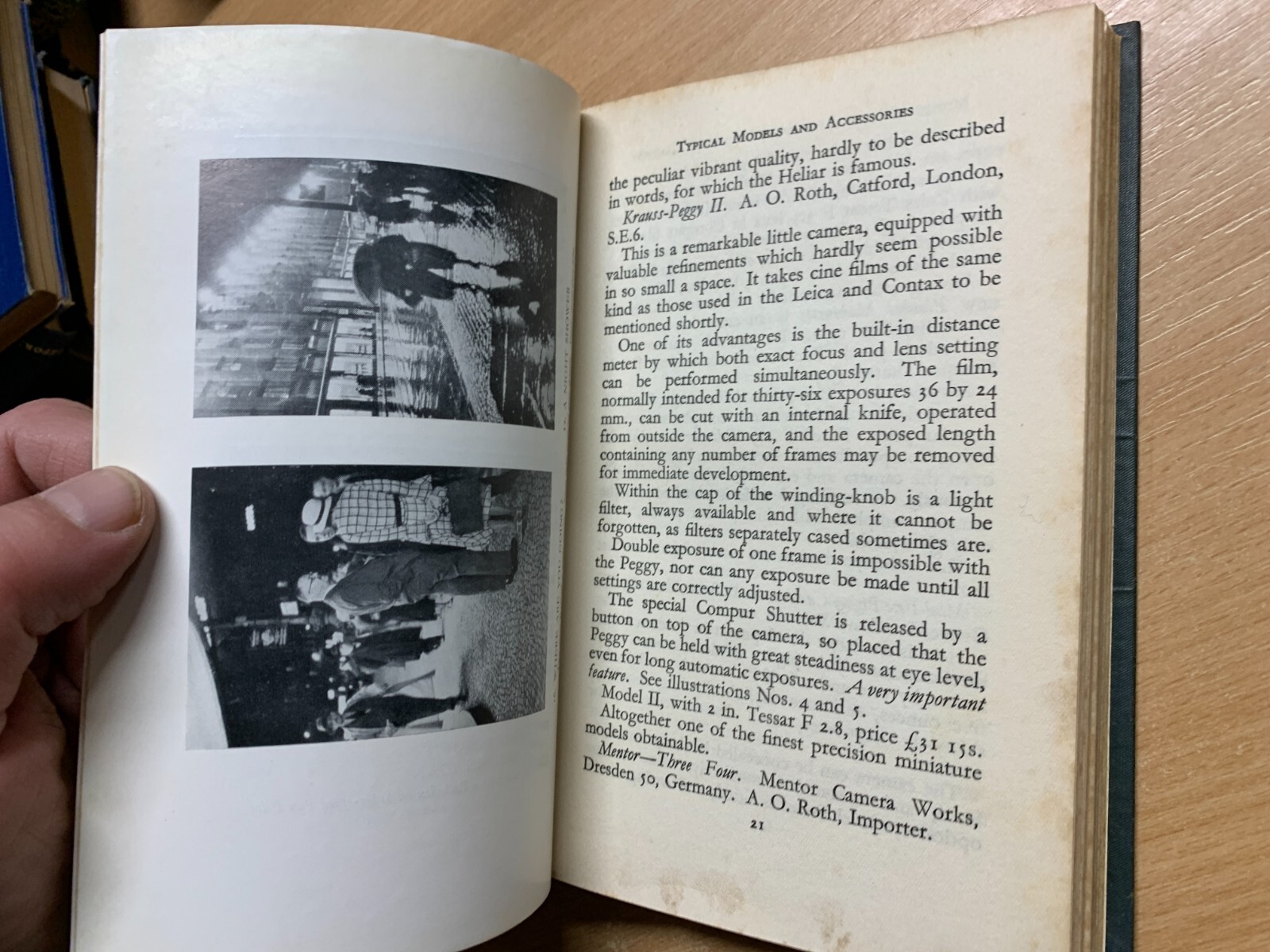 1934 « MODERN PHOTOGRAPHY WITH MODERN MINIATURE CAMERAS » SMALL HARDBACK BOOK (P2)