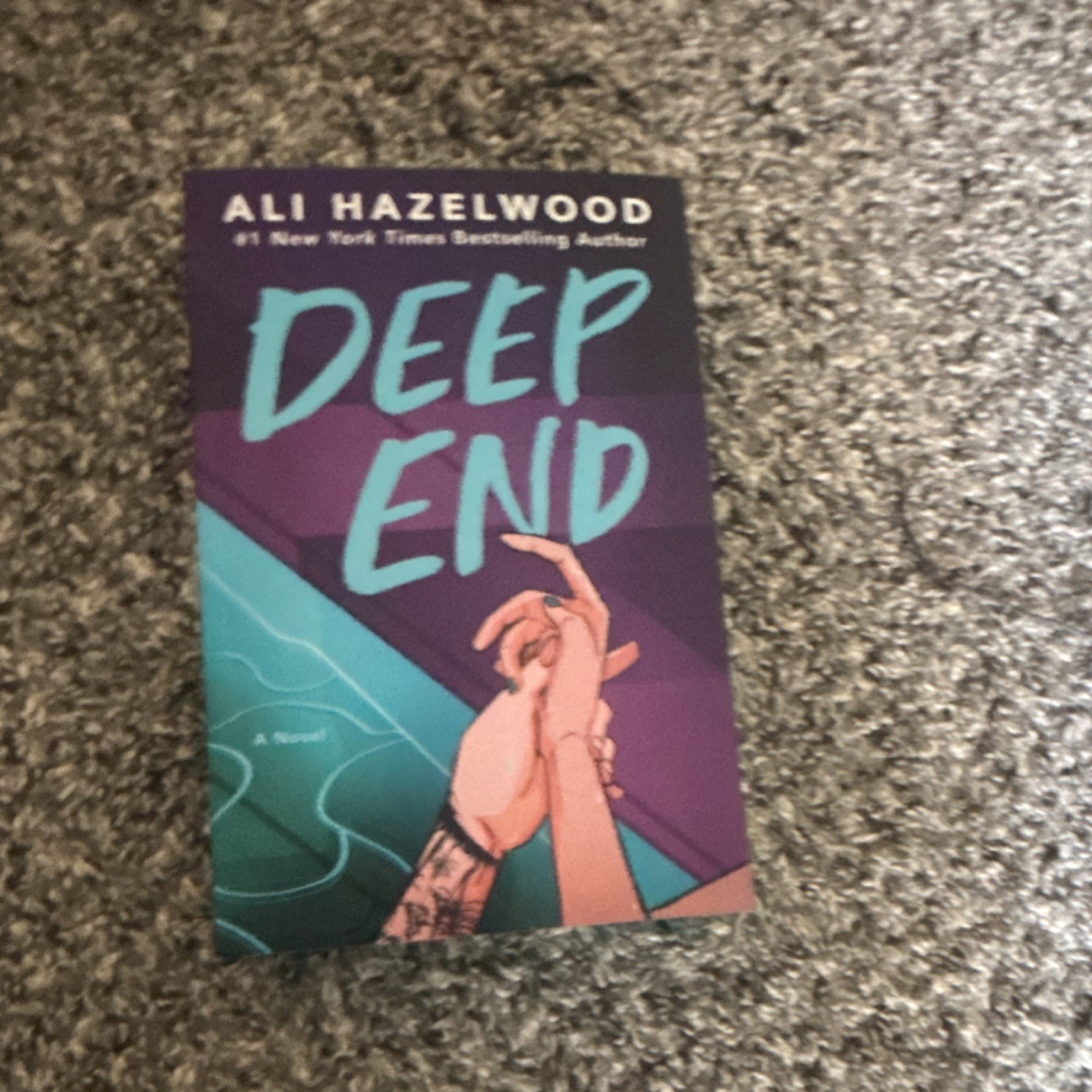 Deep End by Ali Hazelwood Paperback Romance Penguin 2024 Illustrated First Ed.