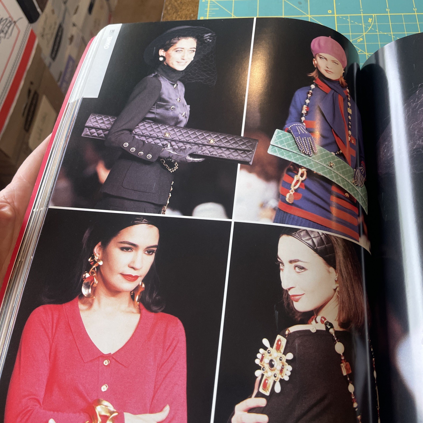 Fashion Preview Autumn/Winter 1990 Pret-a-Porter ACCESSORIES Runway ROCKPORT 90s