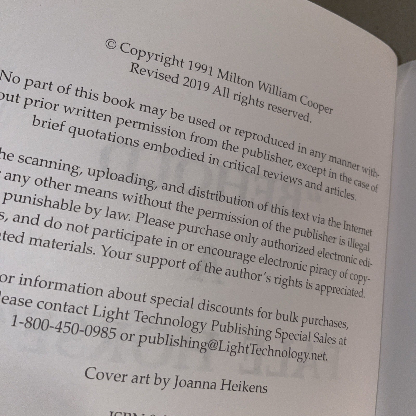 Behold a Pale Horse William Cooper 2019 Revised CFR NWO Illuminati Conspiracy pb