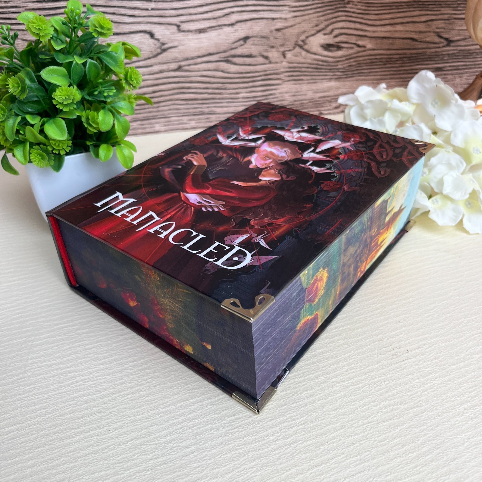 Manacled SenLinYu Special Edition Hardcover Book Pick Cover Sprayed Edges